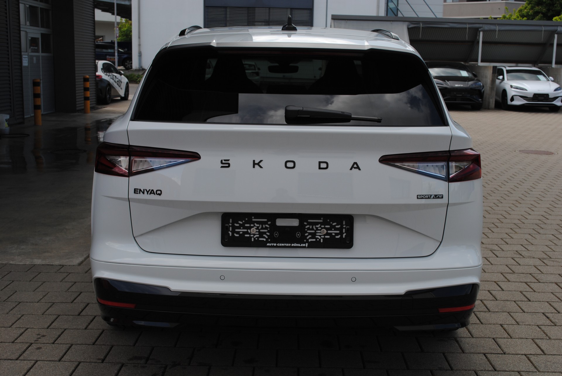 SKODA Enyaq 85x Sportline 4x4-image-6
