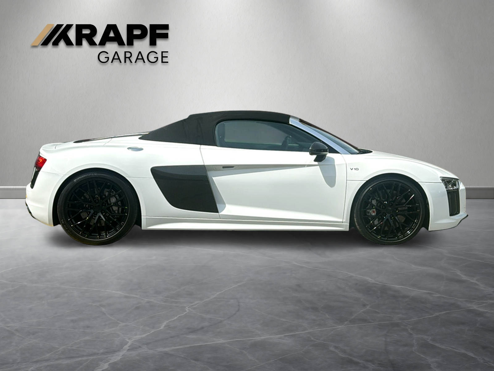 AUDI R8 Spyder 5.2 S-Tronic-image-5