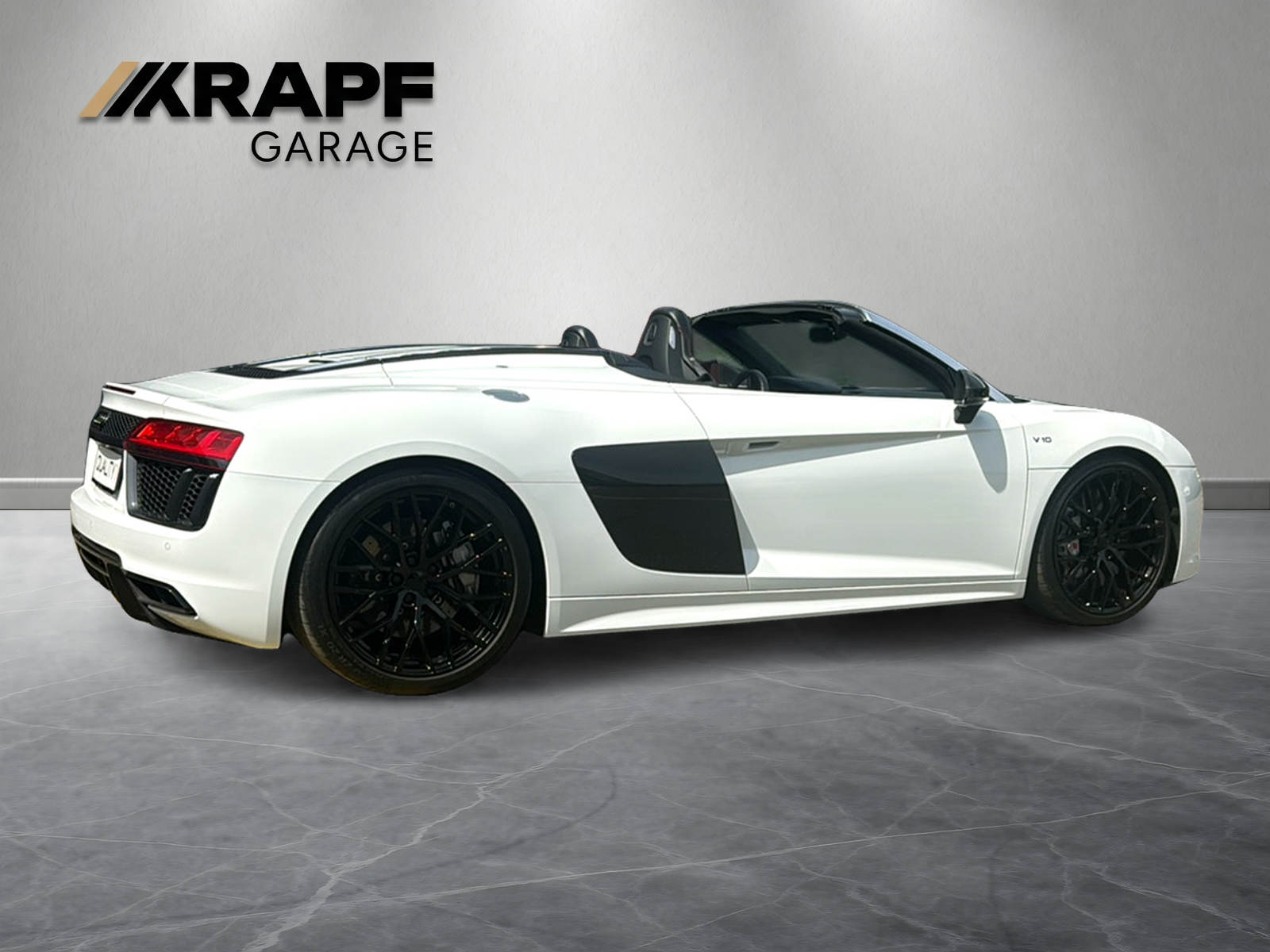 AUDI R8 Spyder 5.2 S-Tronic-image-11