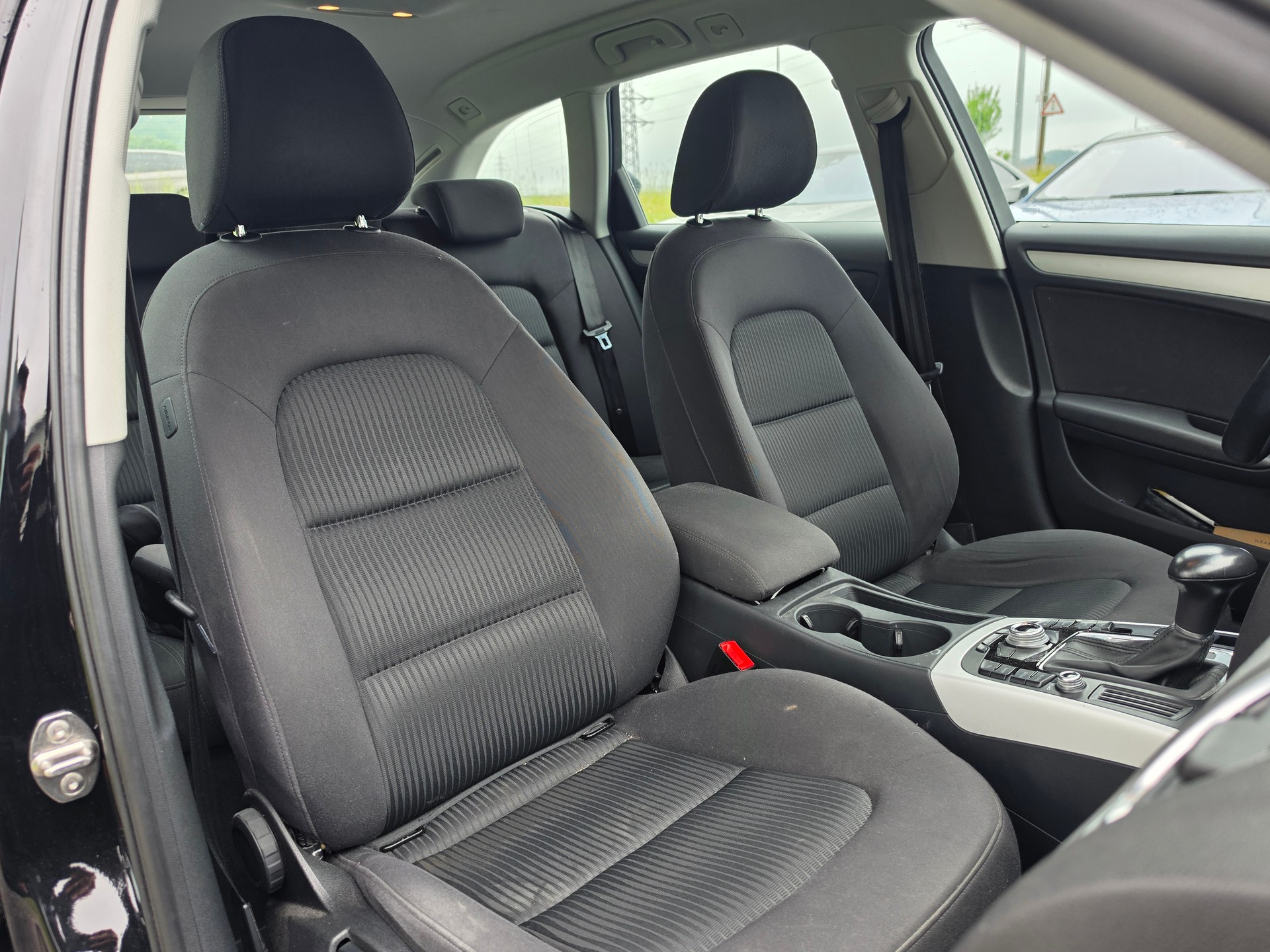 AUDI A4 Avant 2.0 TDI multitronic-image-13