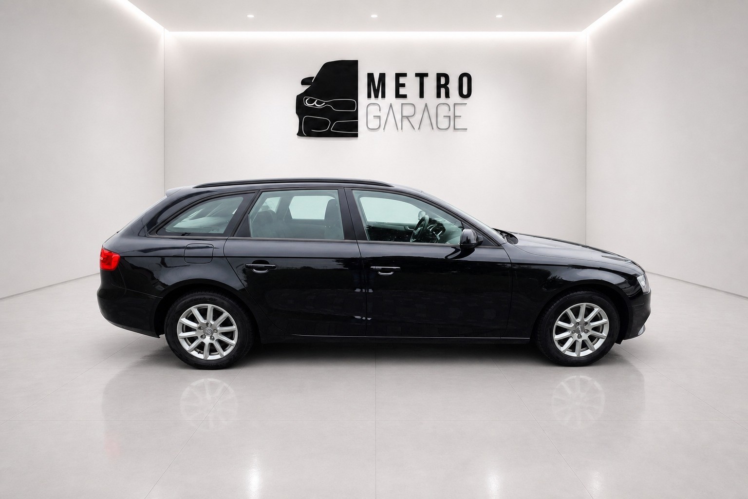 AUDI A4 Avant 2.0 TDI multitronic-image-5