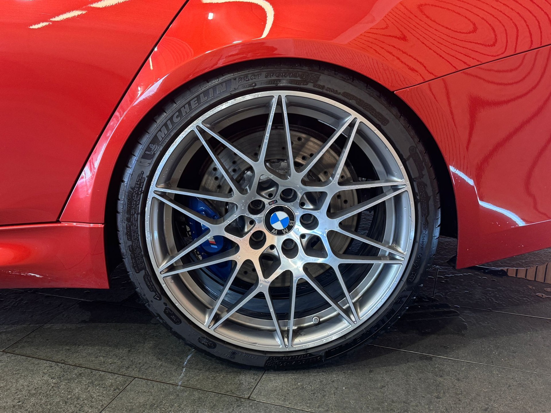 BMW M3 Drivelogic Competition Shakir Orange II *CH*-image-6