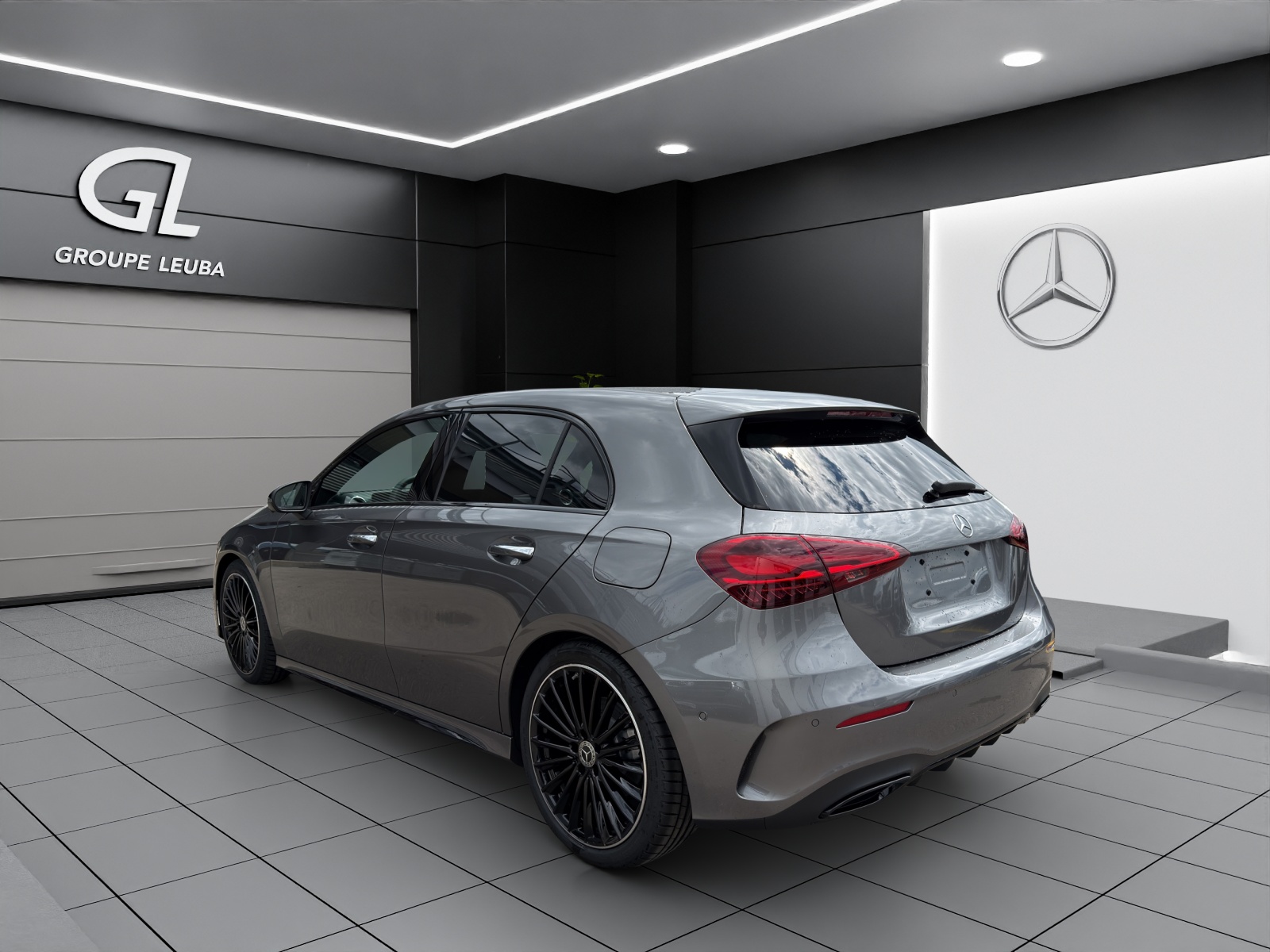 MERCEDES-BENZ A 220 4Matic 8G-DCT-image-3