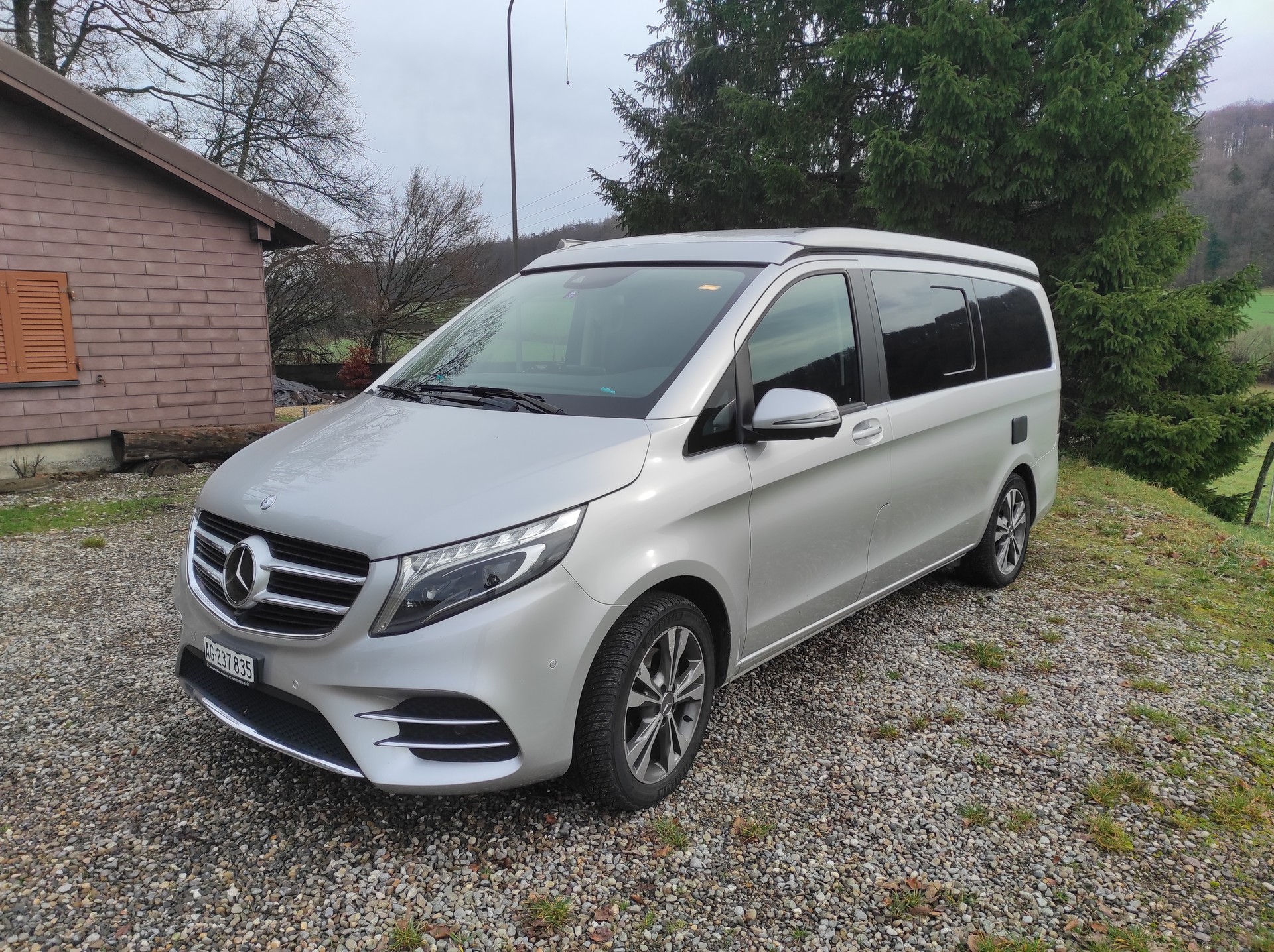 MERCEDES-BENZ 250 d 4Matic Automat AMG Line