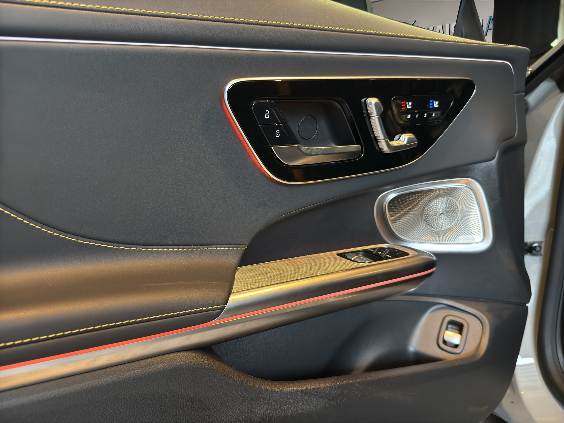 MERCEDES-BENZ CLE 53 Coupé AMG 4Matic+ 9G-Tronic-image-11