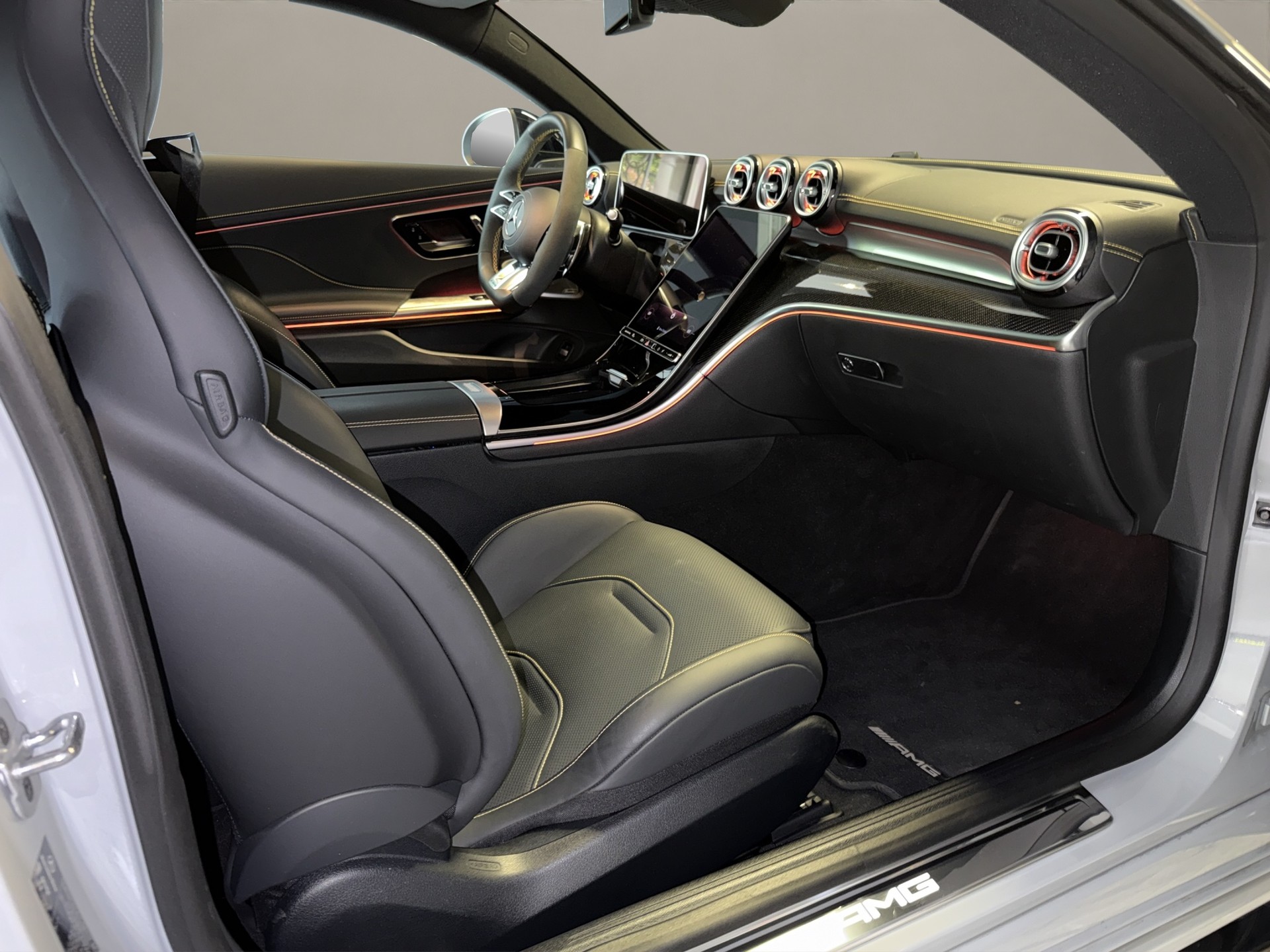 MERCEDES-BENZ CLE 53 Coupé AMG 4Matic+ 9G-Tronic-image-23