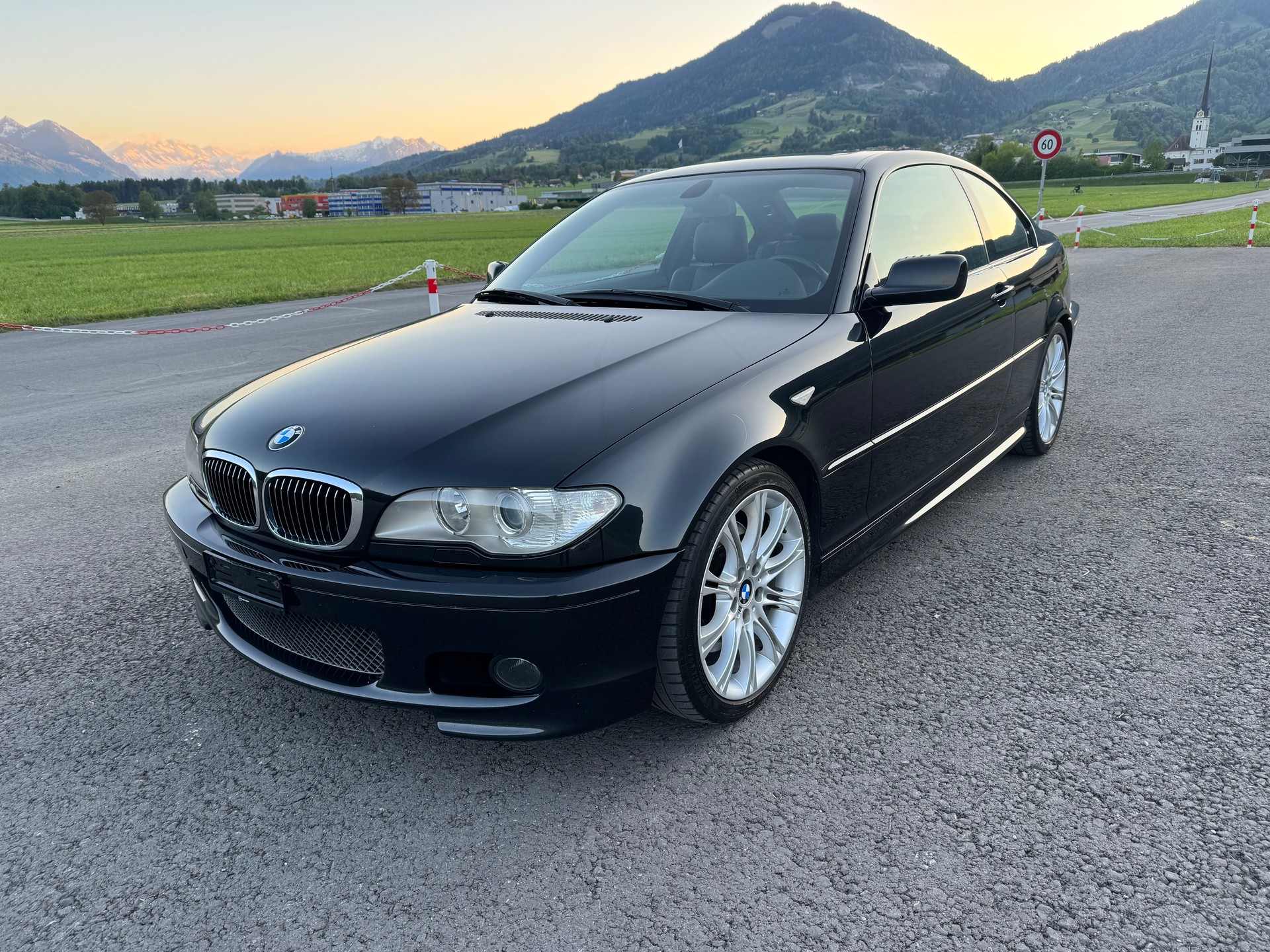 BMW 330Ci-image-0