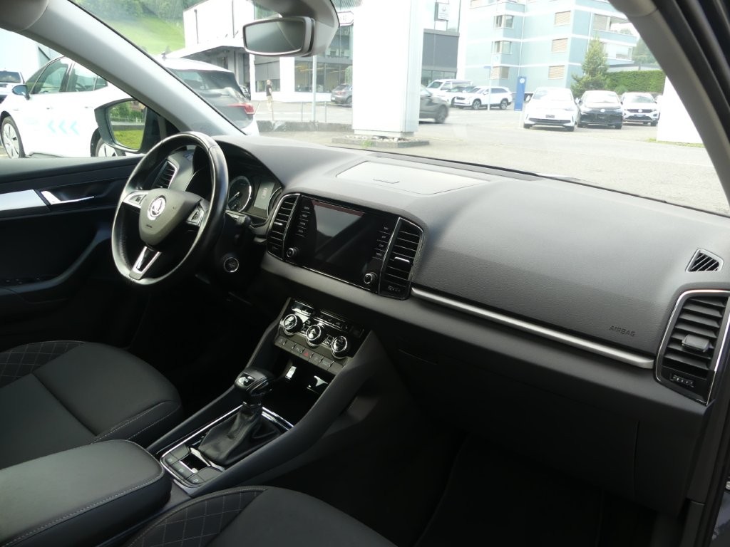 SKODA Karoq 1.5 TSI ACT Ambition DSG-image-8