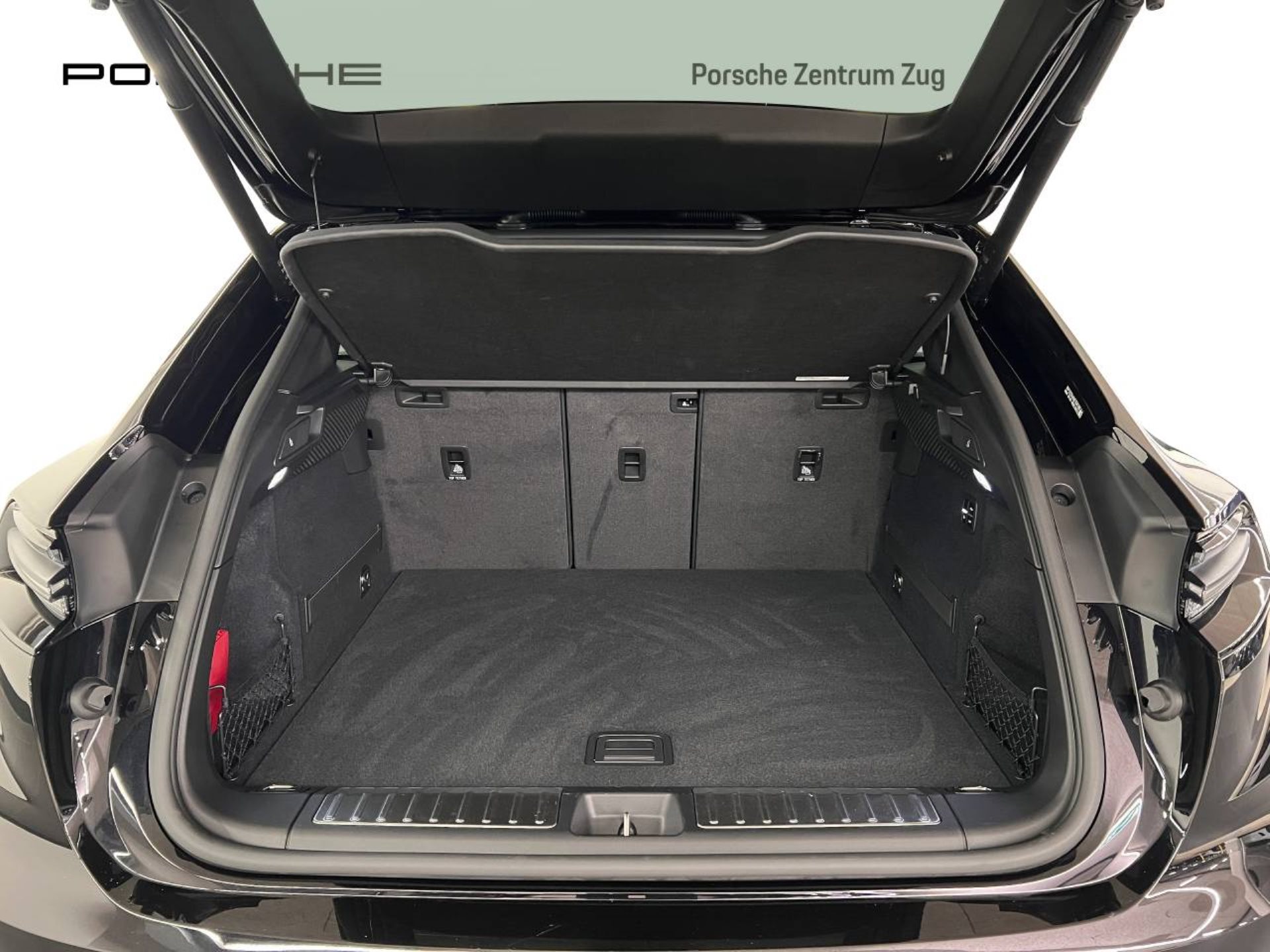PORSCHE Macan 4S-image-14