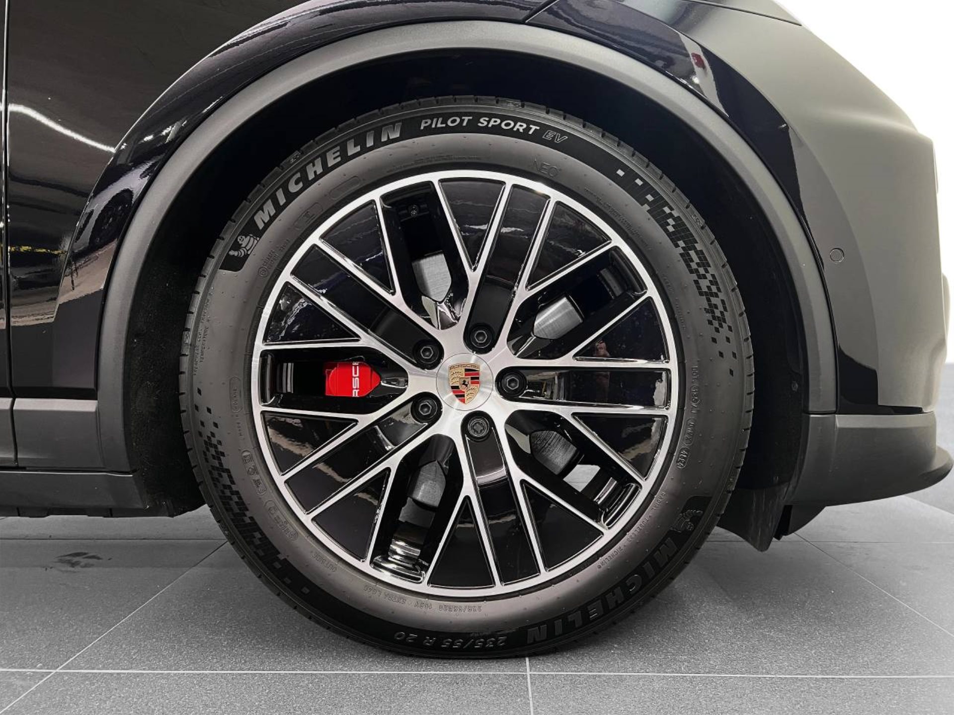 PORSCHE Macan 4S-image-10