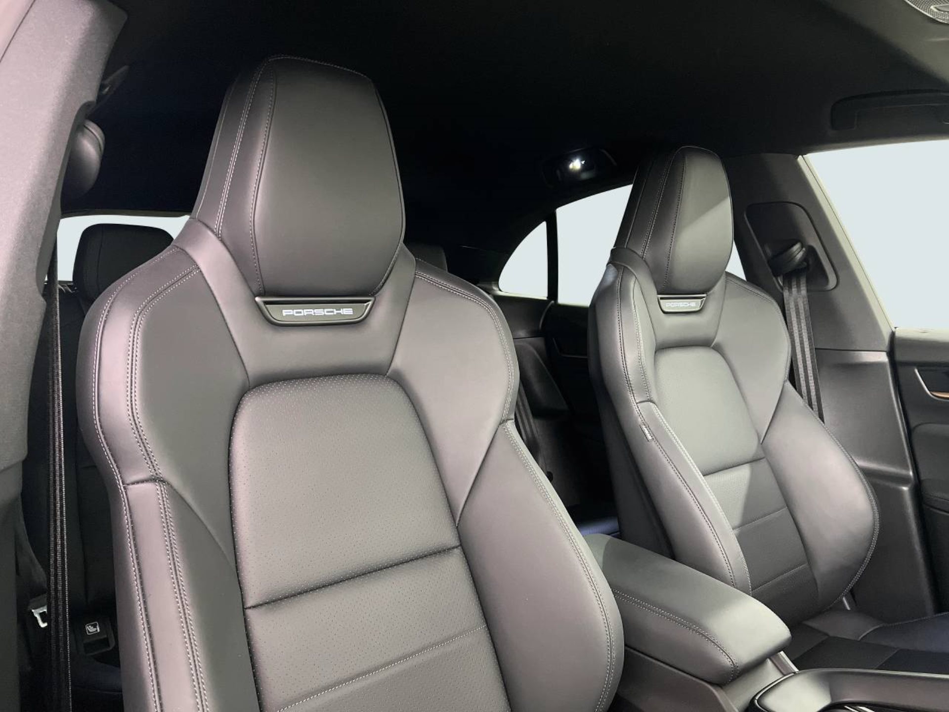 PORSCHE Macan 4S-image-20