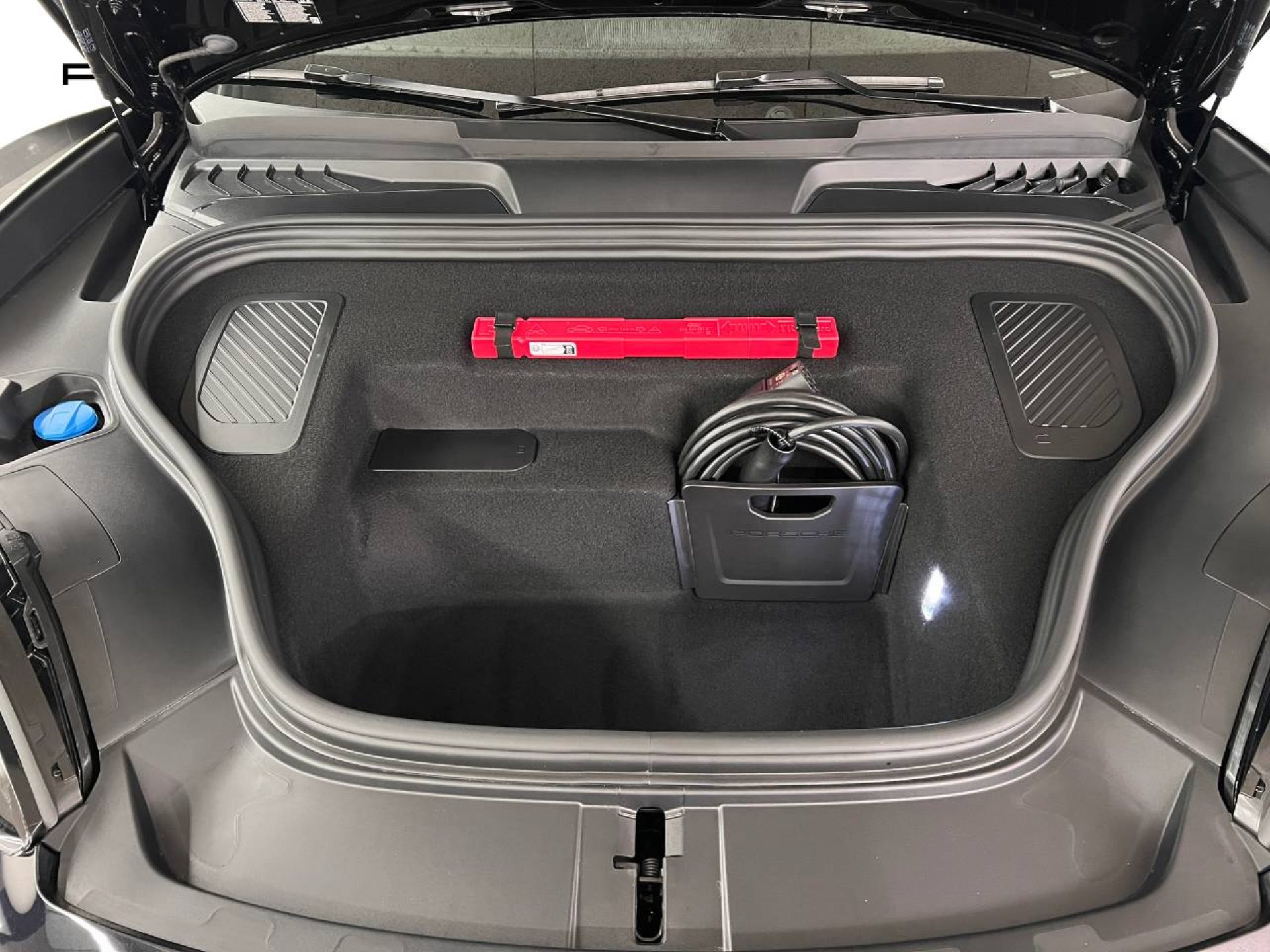 PORSCHE Macan 4S-image-13