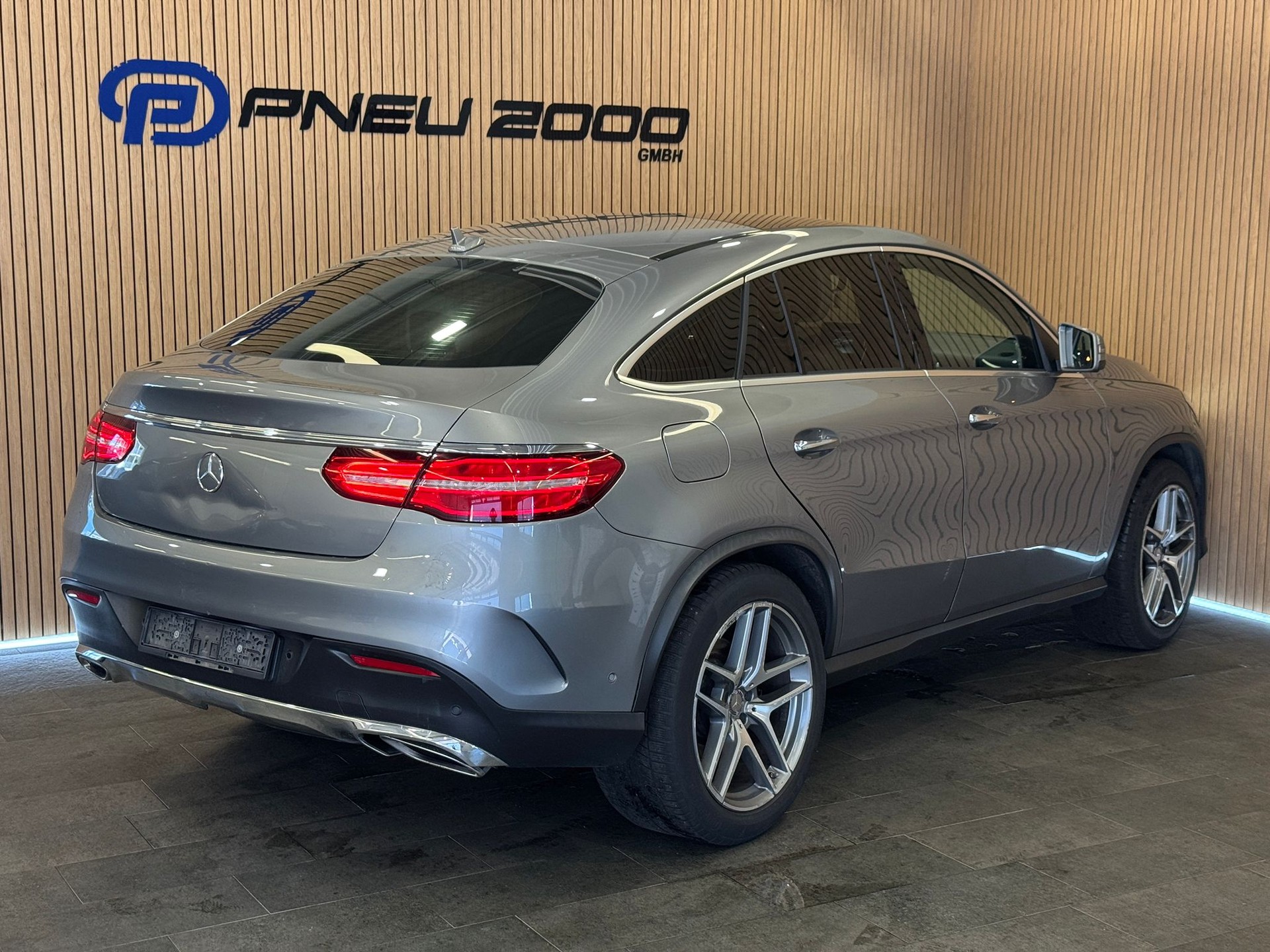 MERCEDES-BENZ GLE Coupé 400 4Matic 9G-Tronic-image-3