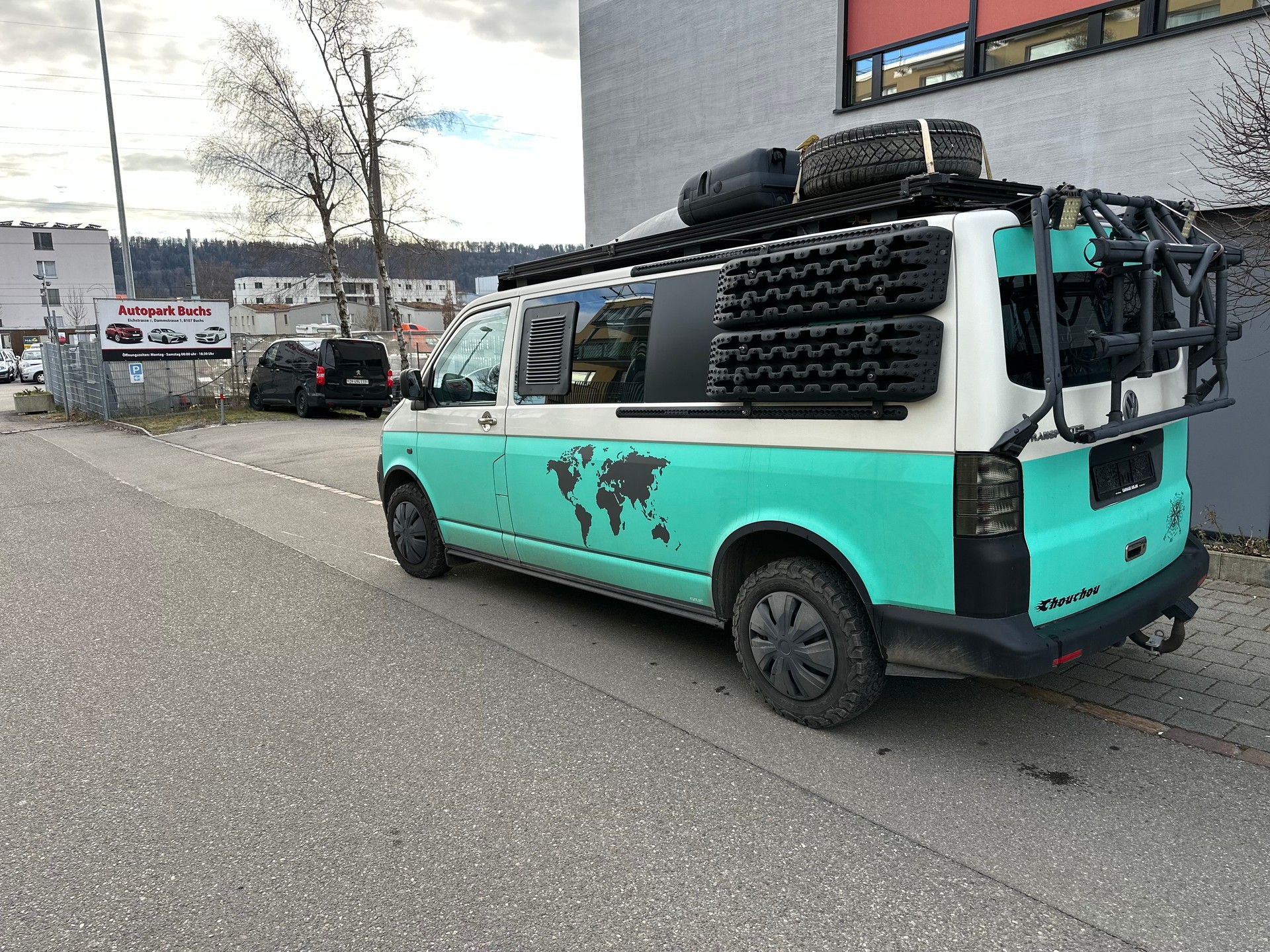 VW T5 1.9 TDI PD Champion-image-13