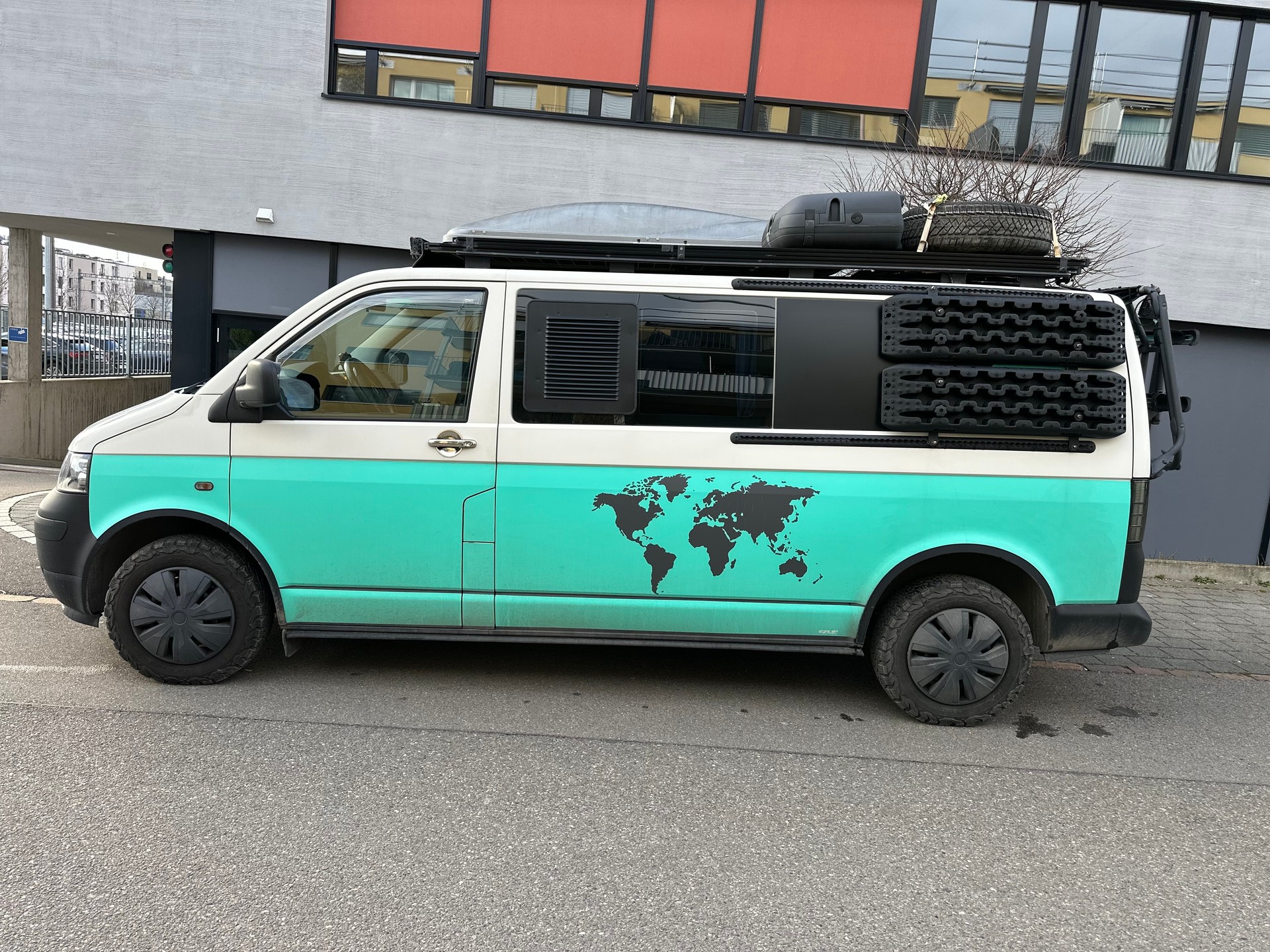 VW T5 1.9 TDI PD Champion-image-10
