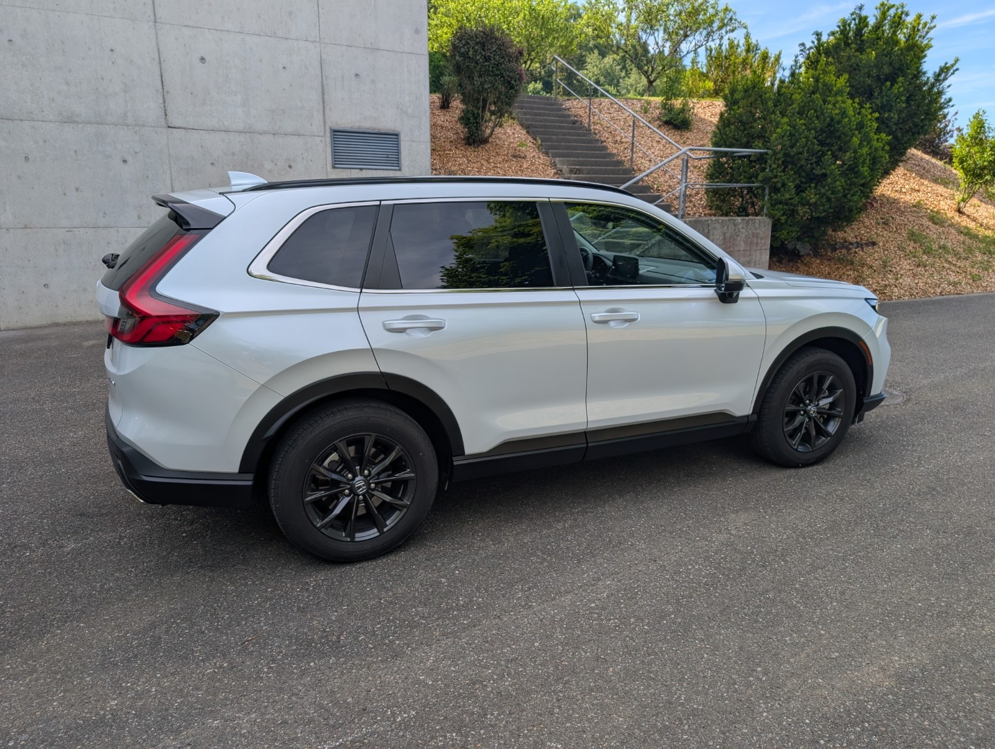 HONDA CR-V 2.0i MMD Hybrid Advance 4WD Automatic-image-1