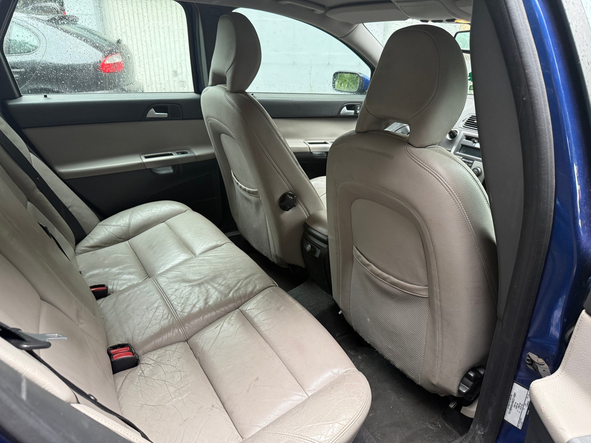 VOLVO V50 2.4 Momentum-image-6