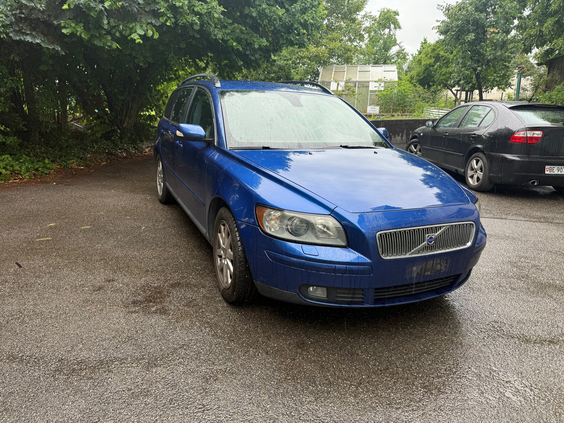 VOLVO V50 2.4 Momentum-image-0
