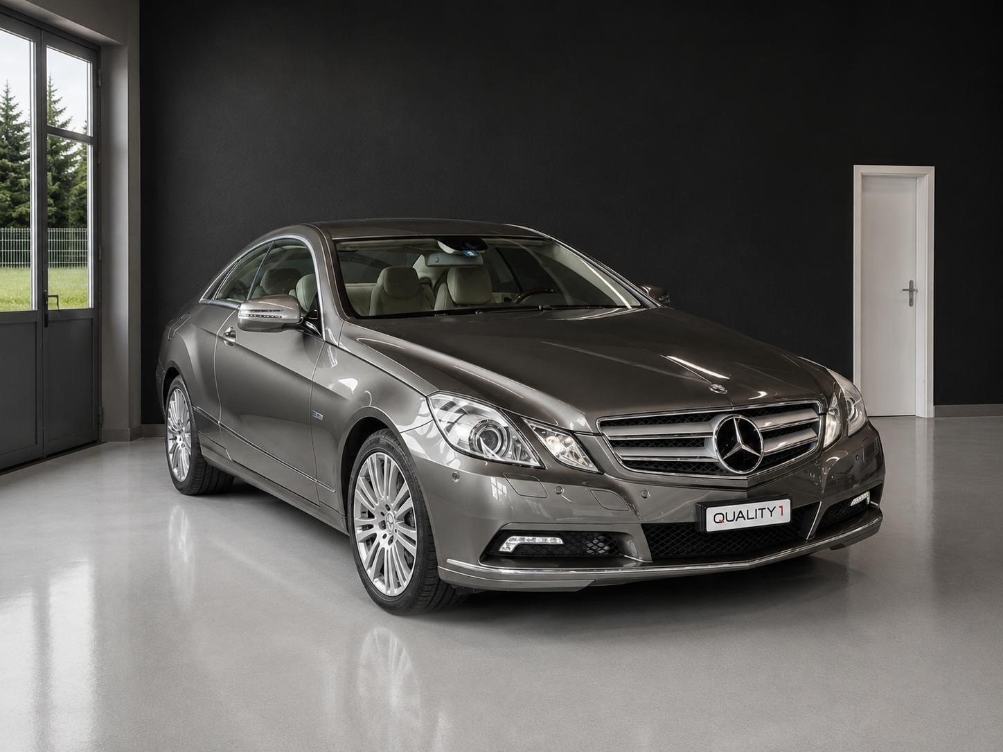 MERCEDES-BENZ E 350 CGI BlueEfficiency 7G-Tronic-image-0