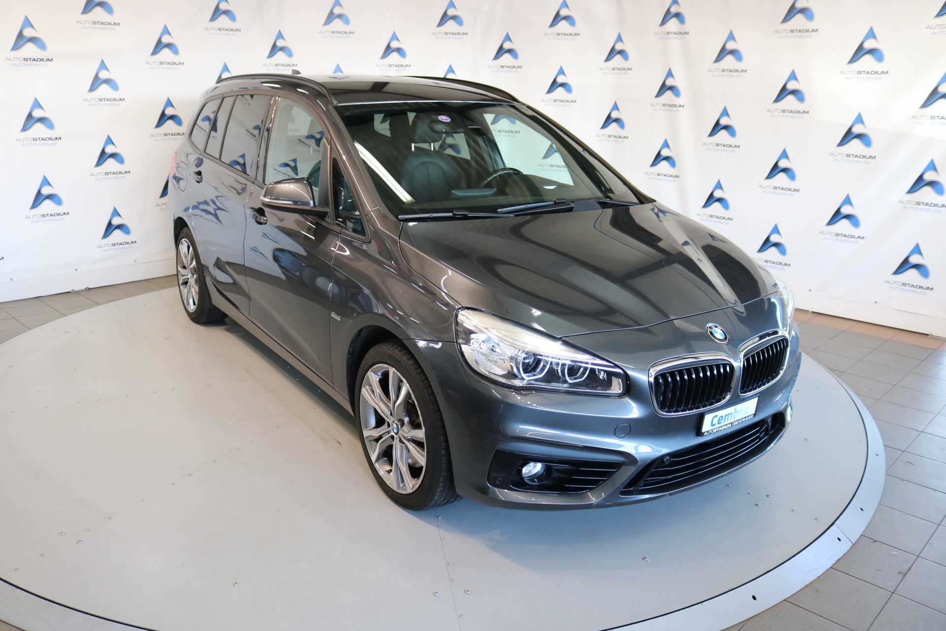 BMW 220i Gran Tourer Luxury Line Steptronic-image-5