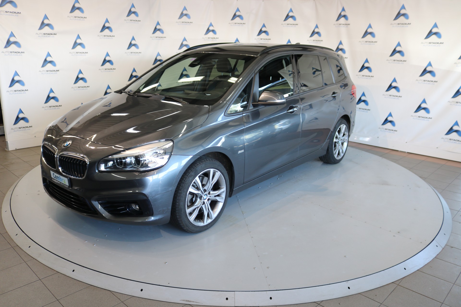 BMW 220i Gran Tourer Luxury Line Steptronic-image-10