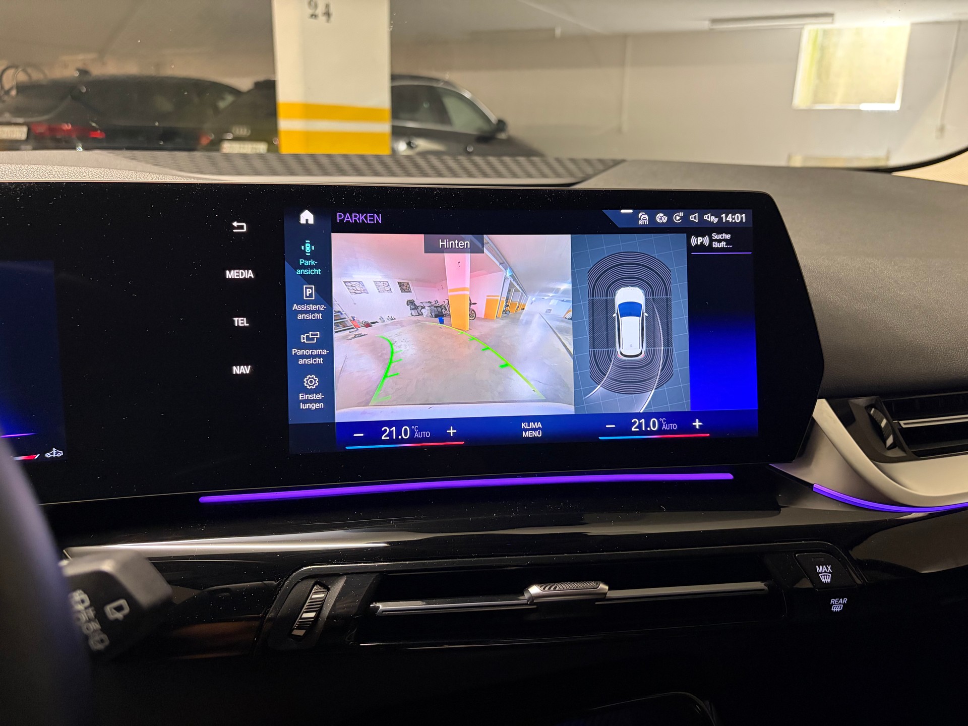 BMW 218i-image-9