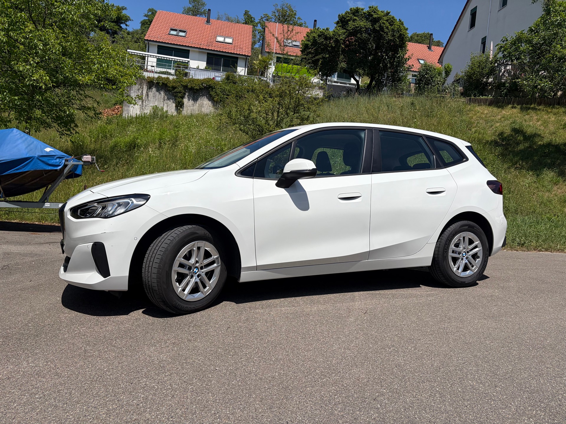 BMW 218i-image-1