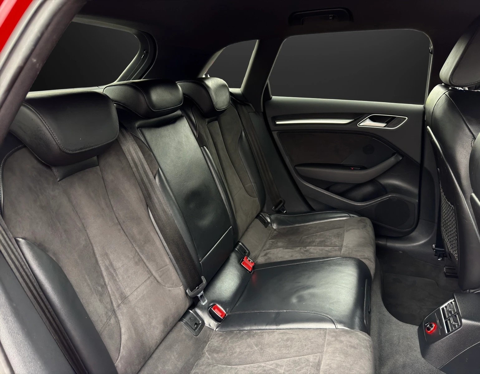 AUDI A3 Sportback 1.4 e-tron Ambition S-tronic-image-11