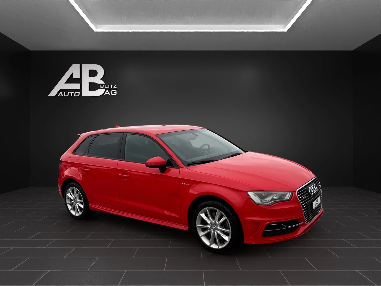 AUDI A3 Sportback 1.4 e-tron Ambition S-tronic-image-5