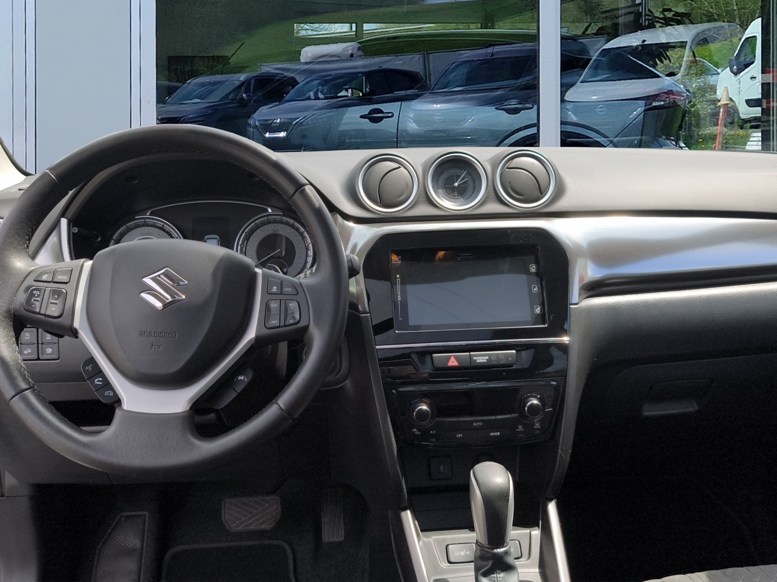 SUZUKI Vitara 1.4 Boosterjet Compact Top Automatic-image-8