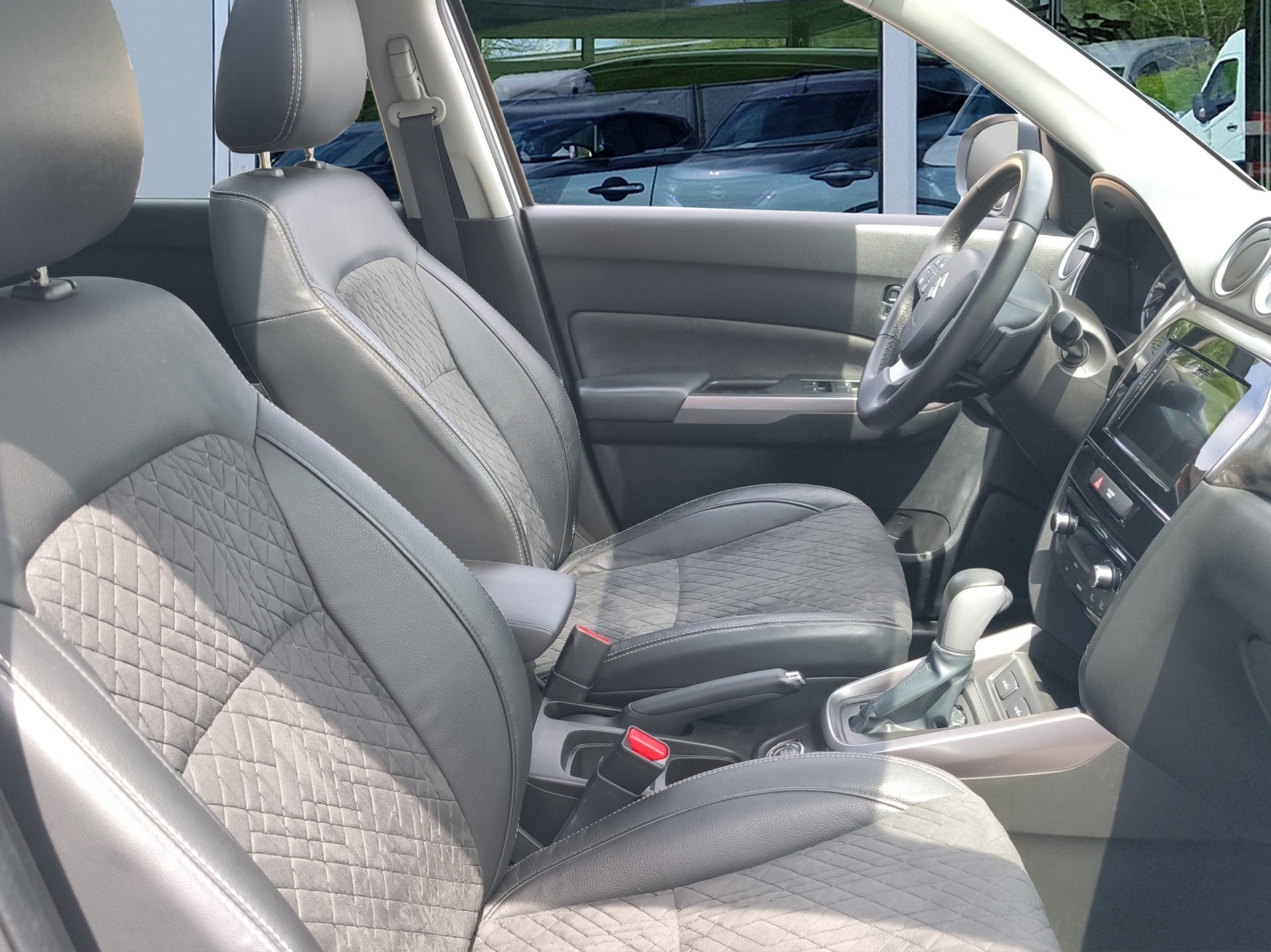 SUZUKI Vitara 1.4 Boosterjet Compact Top Automatic-image-7
