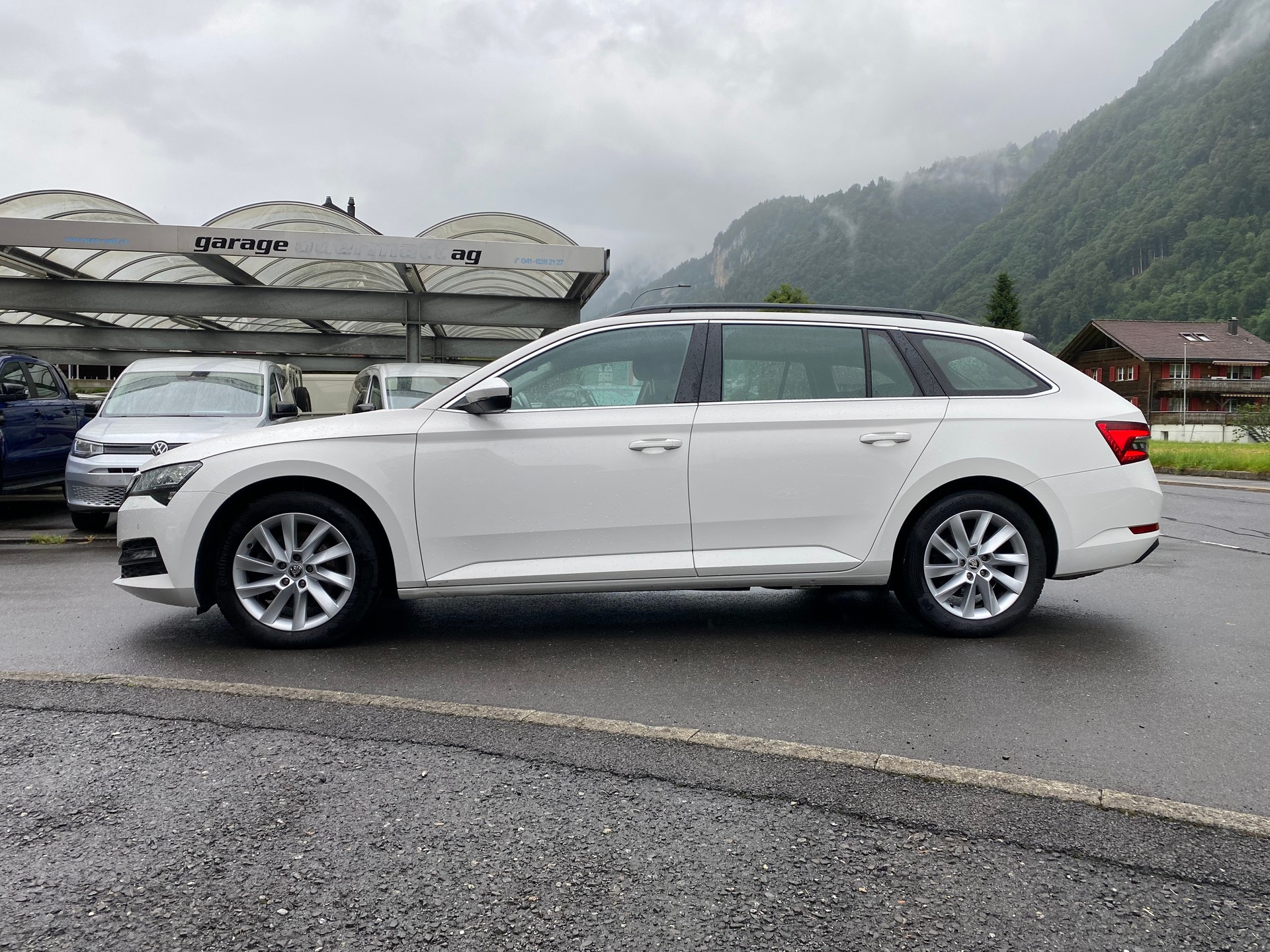 SKODA Superb Combi 2.0 TDi Ambition 4x4 DSG