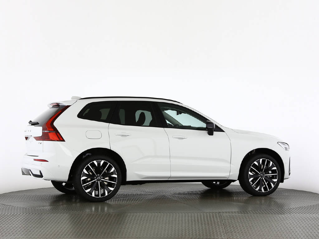 VOLVO XC60 2.0 T6 TE Plus Dark eAWD-image-15