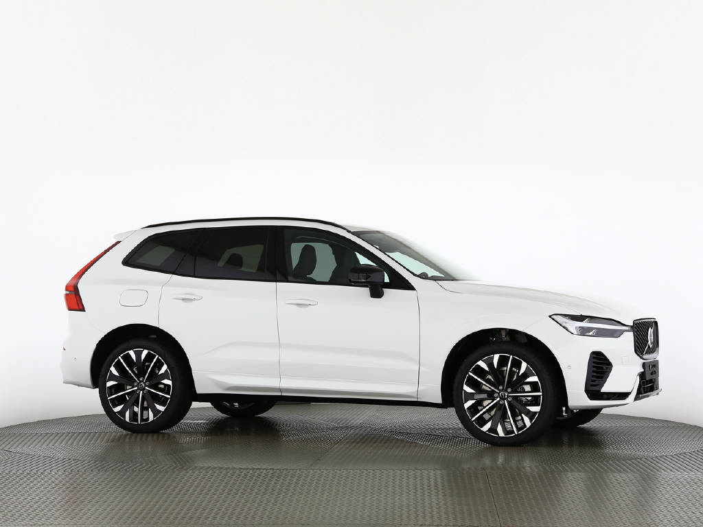 VOLVO XC60 2.0 T6 TE Plus Dark eAWD-image-17