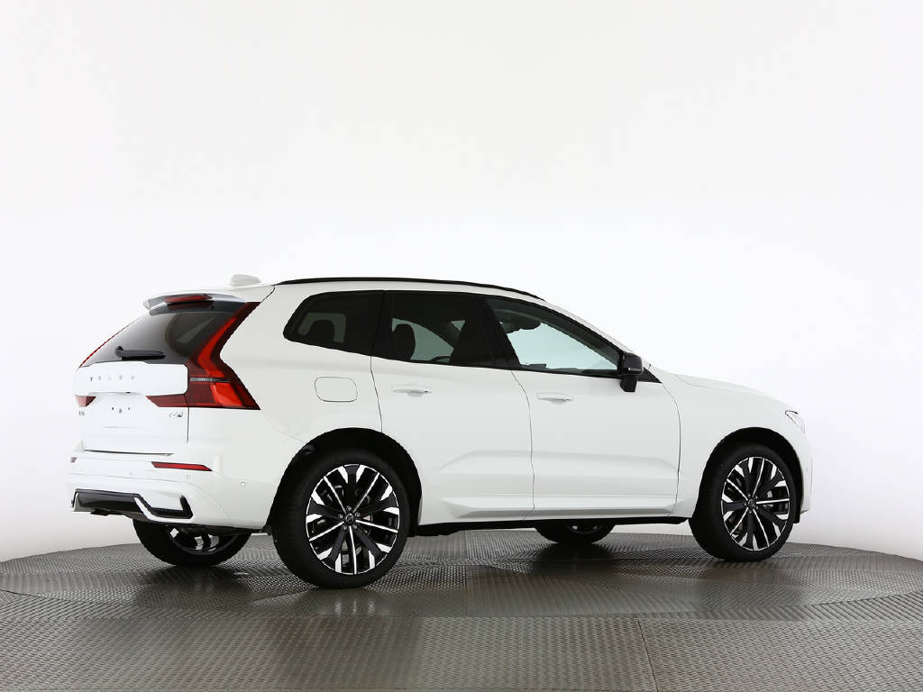 VOLVO XC60 2.0 T6 TE Plus Dark eAWD-image-14