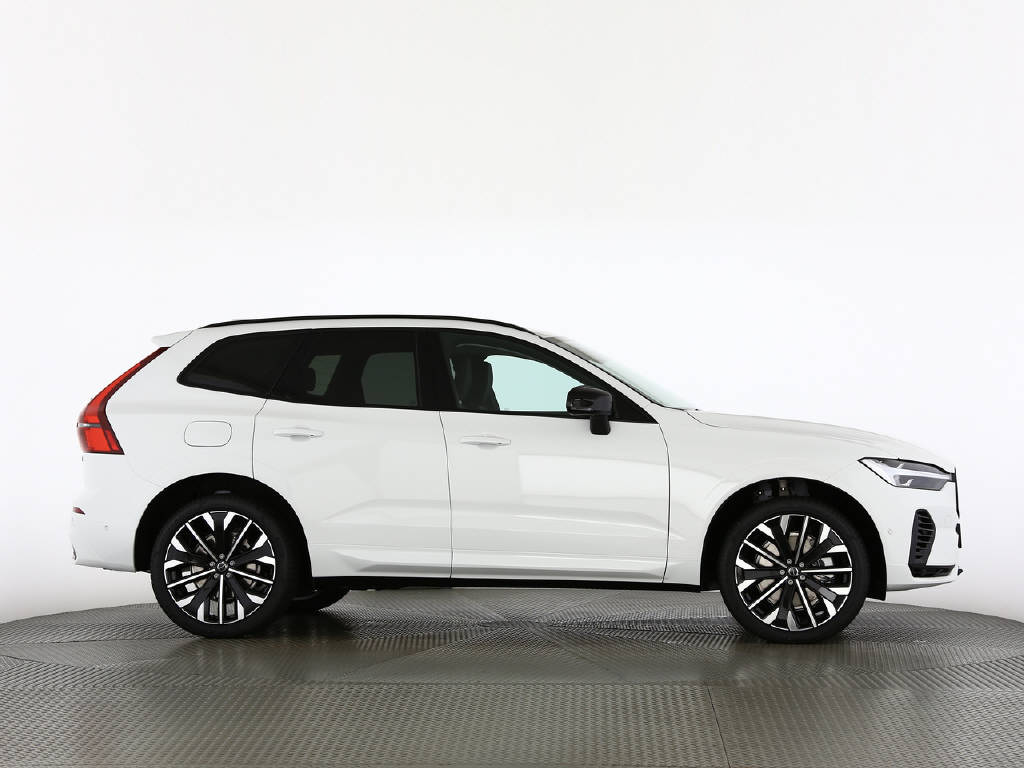 VOLVO XC60 2.0 T6 TE Plus Dark eAWD-image-16