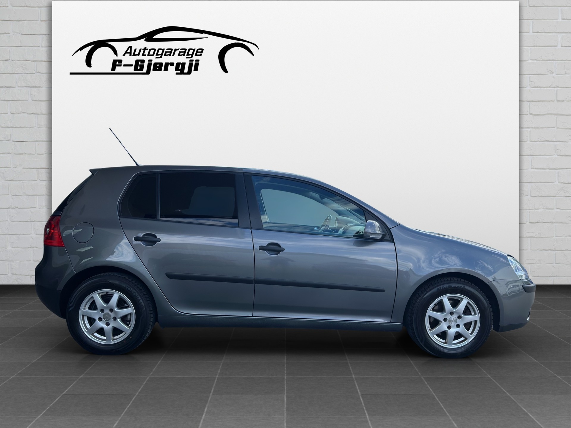 VW Golf 2.0 FSI Comfortline 4Motion-image-6