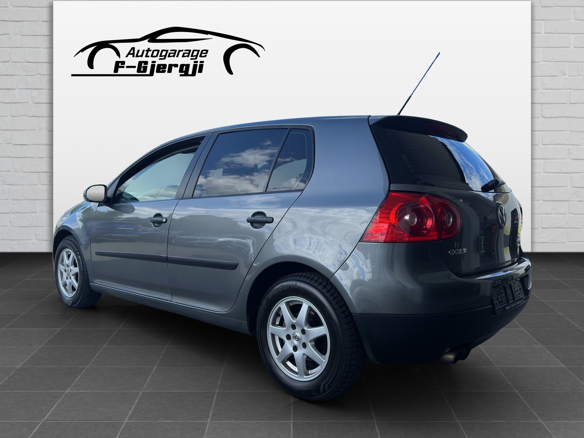 VW Golf 2.0 FSI Comfortline 4Motion-image-3