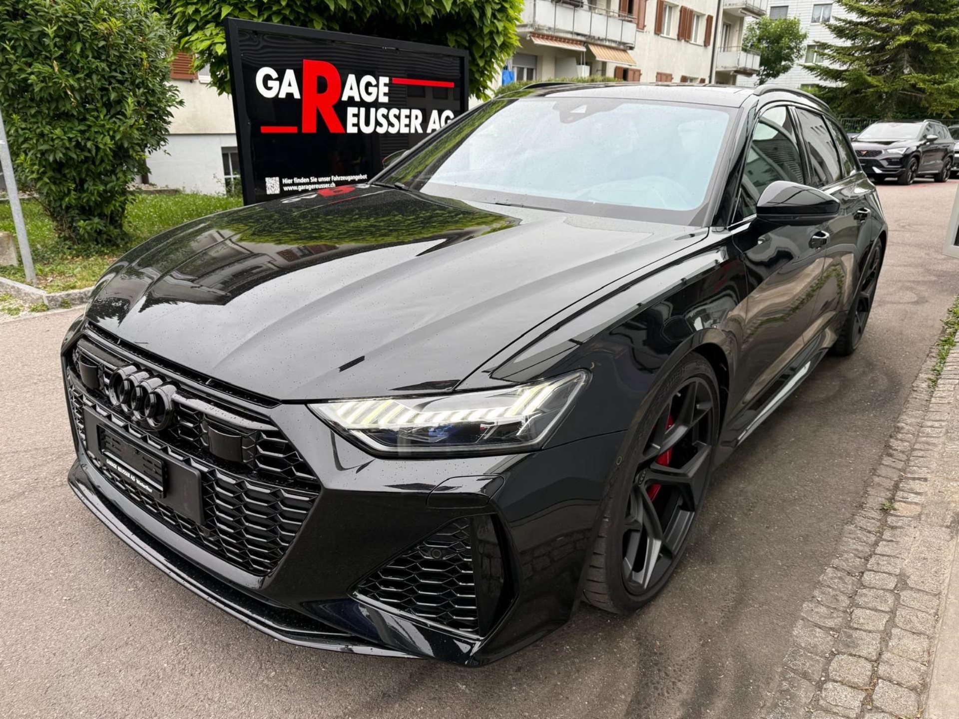 AUDI RS6 AVANT 4.0 TFSI QUATTRO PERFORMANCE *** VOLLAUSSTATTUNG & KERAMIK ***-image-0