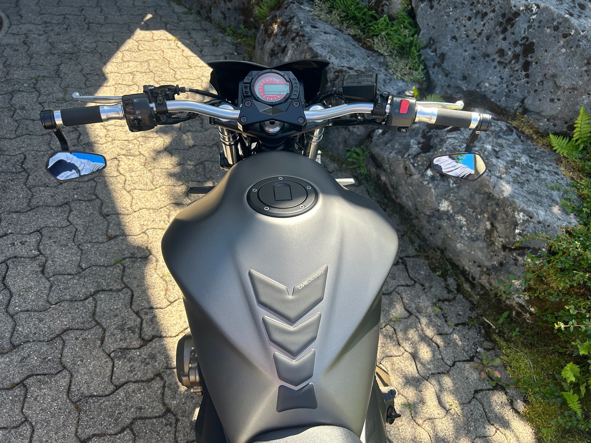 KAWASAKI Z 750-image-4
