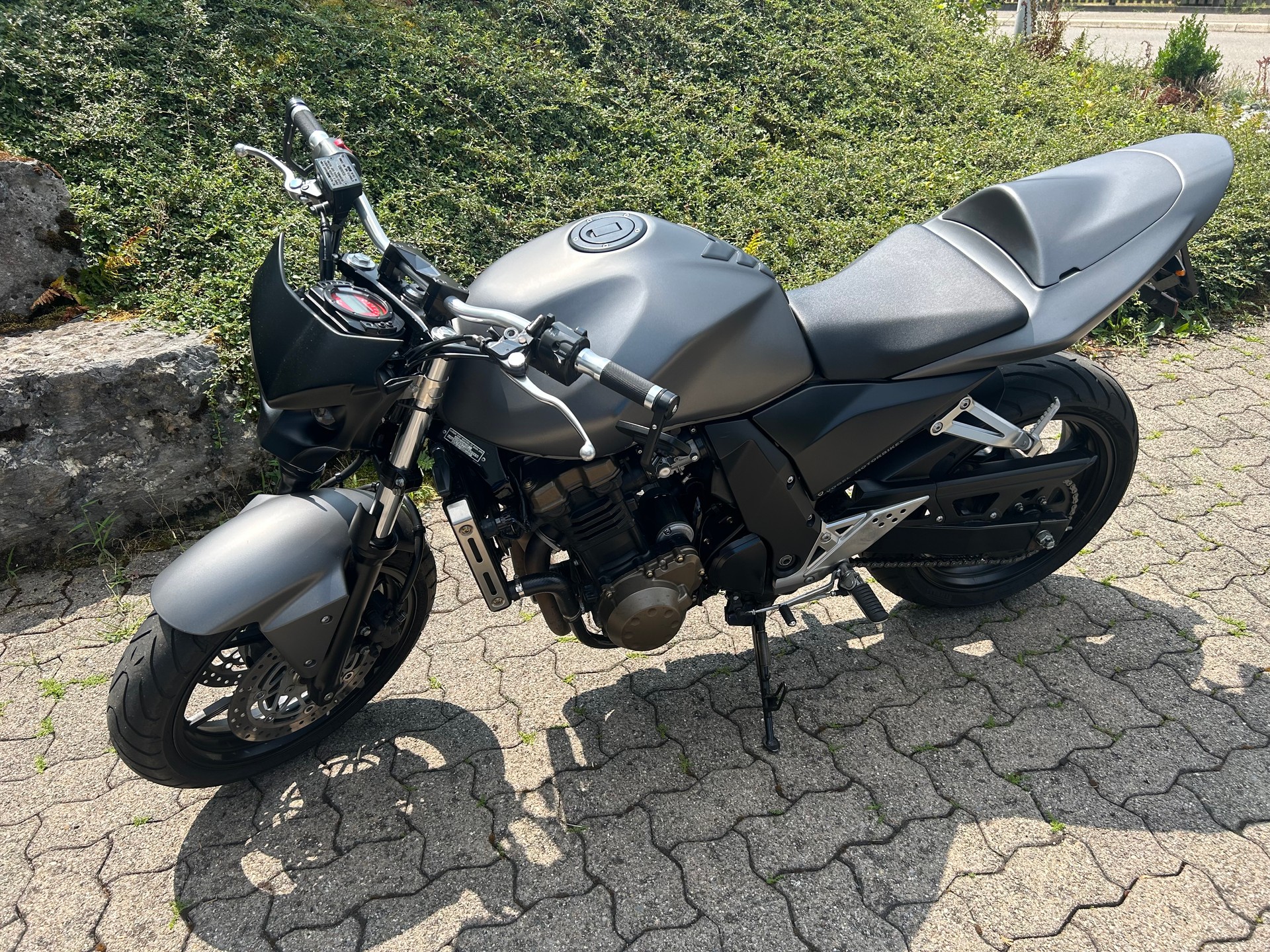 KAWASAKI Z 750-image-2