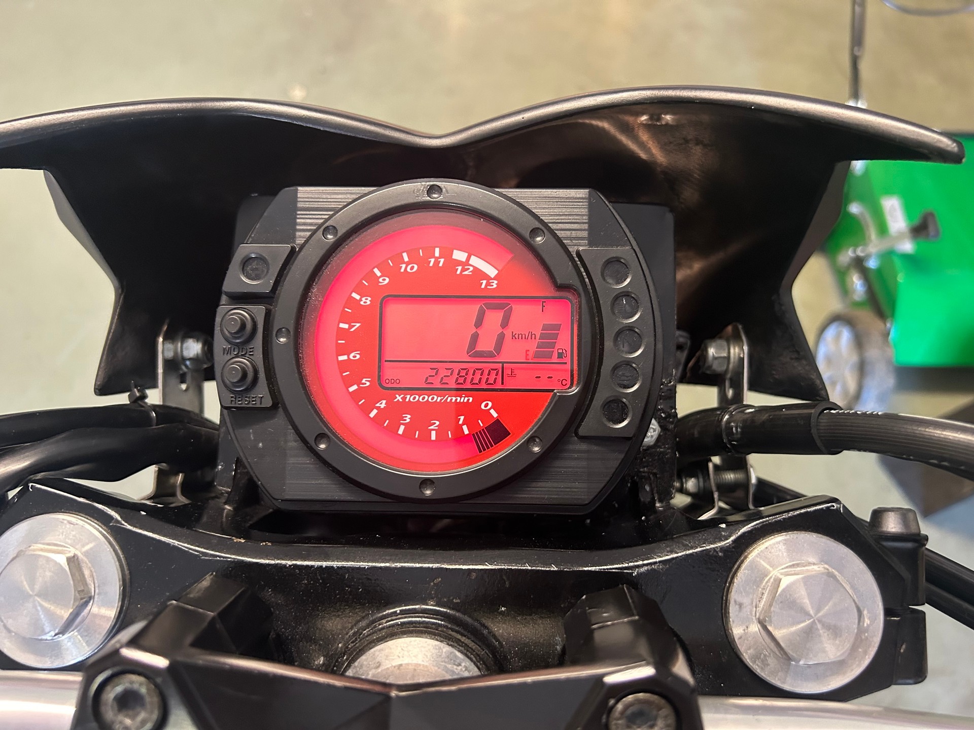KAWASAKI Z 750-image-5