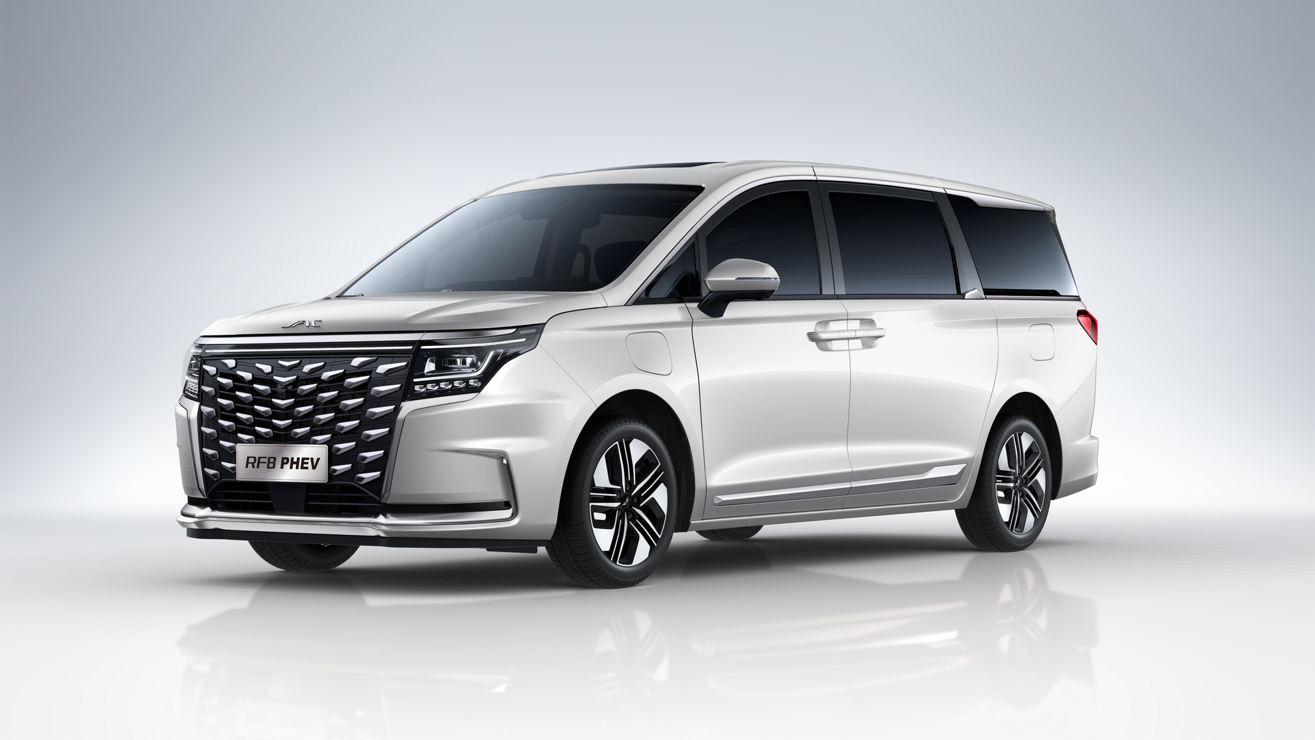 JAC RF8 1.5 TGDI PHEV-showroom-element-3