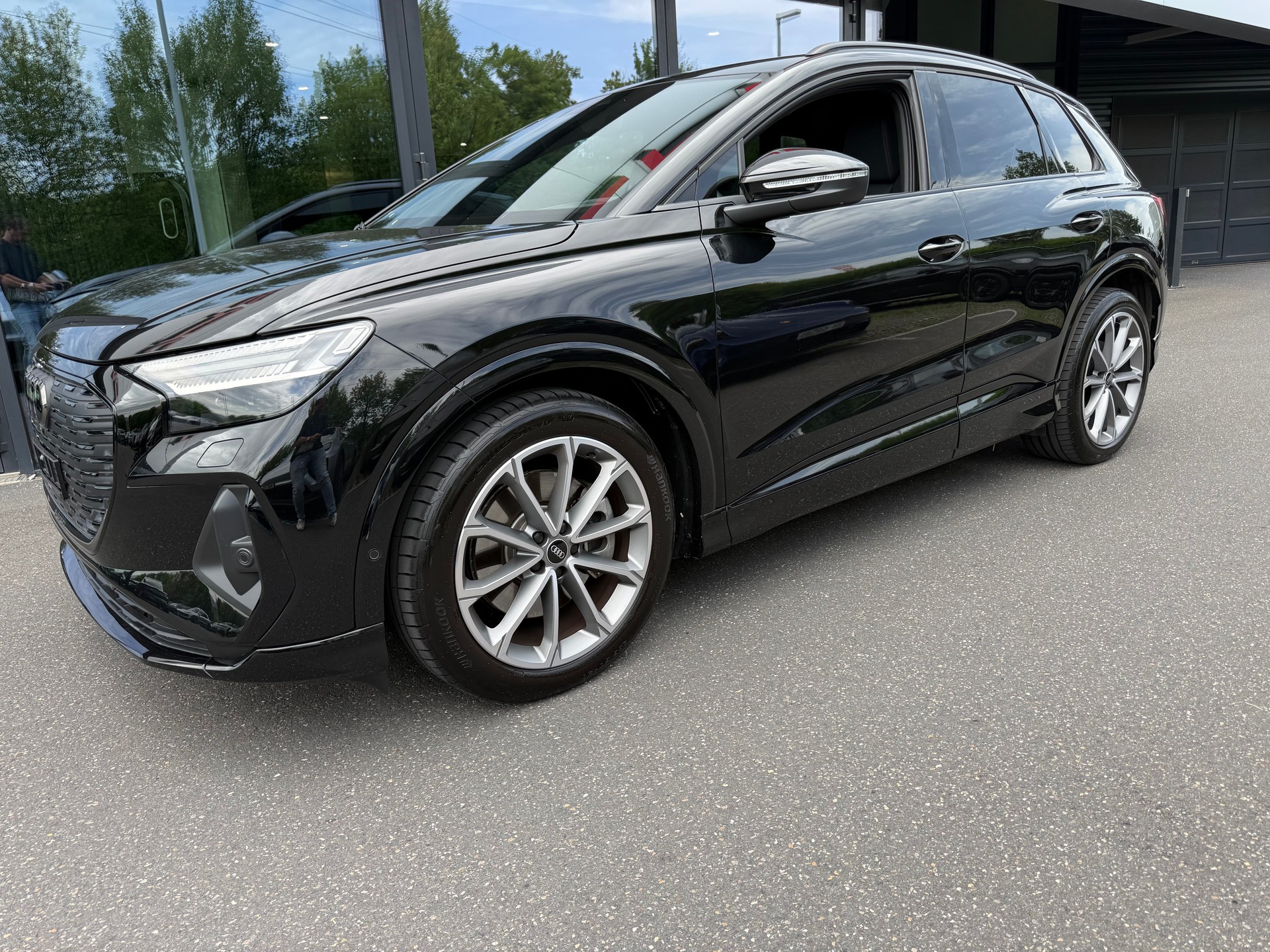 AUDI Q4 Sportback e-tron 45 Edition Swiss Ski quattro-image-1