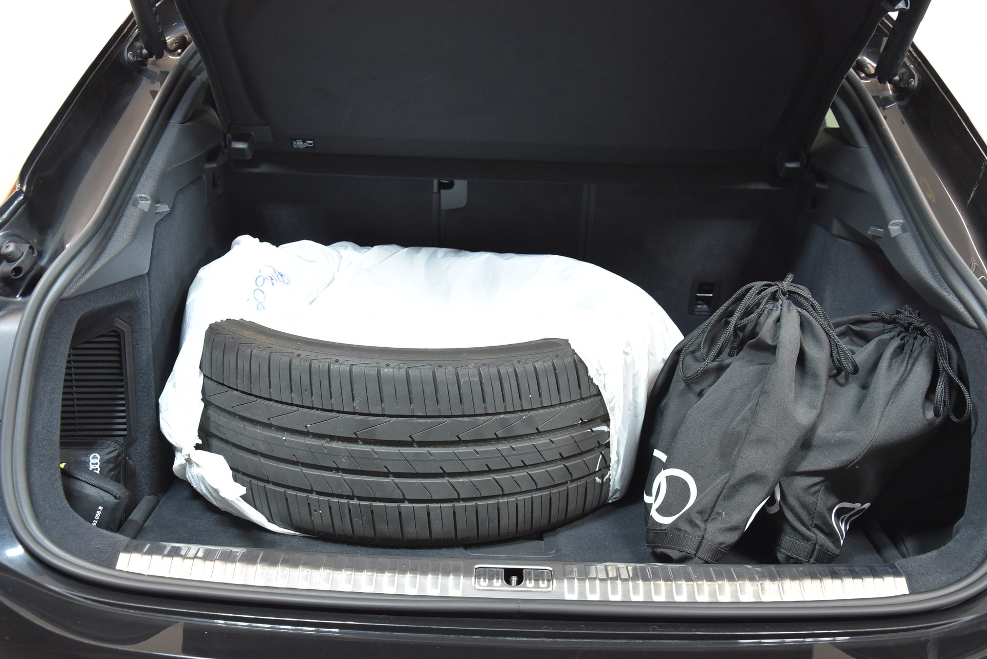 AUDI Q3 Sportback 45 TFSI e S line S-tronic-image-11