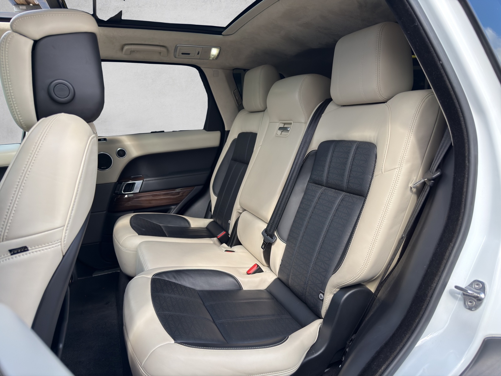 LAND ROVER Range Rover Sport 3.0 SDV6 Autobiogr. Dynamic Aut.-image-15