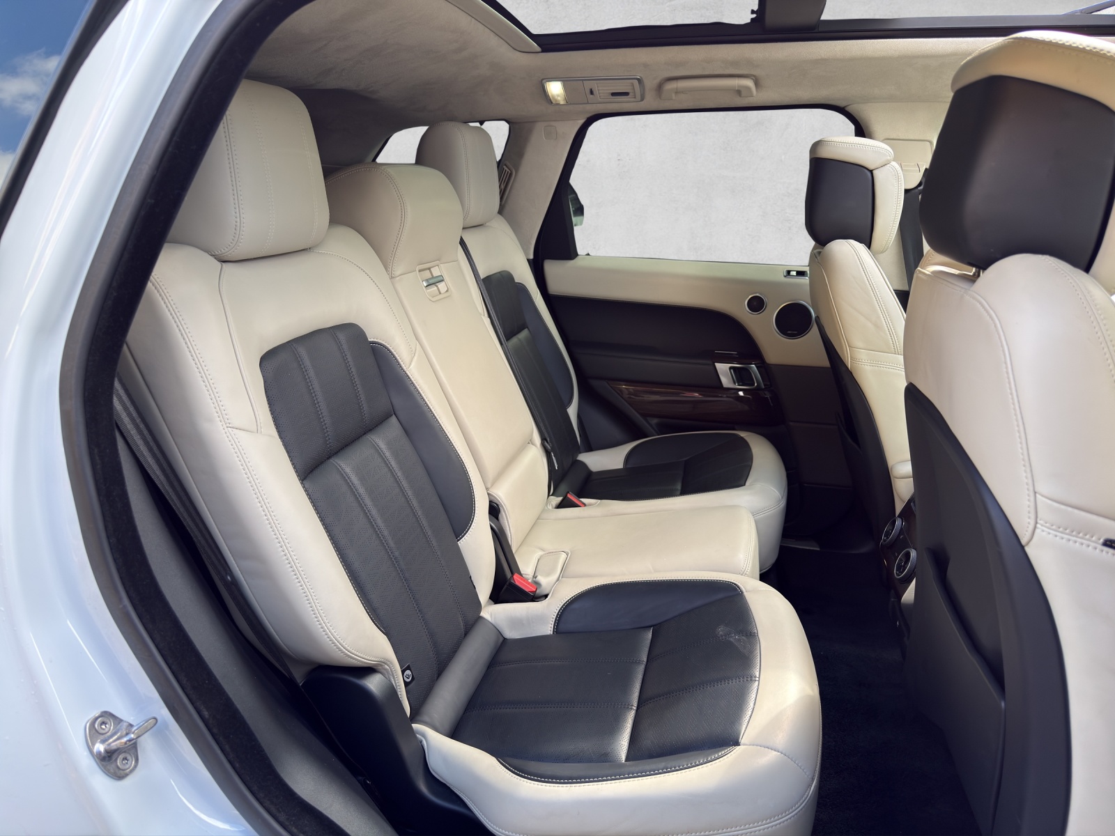 LAND ROVER Range Rover Sport 3.0 SDV6 Autobiogr. Dynamic Aut.-image-12