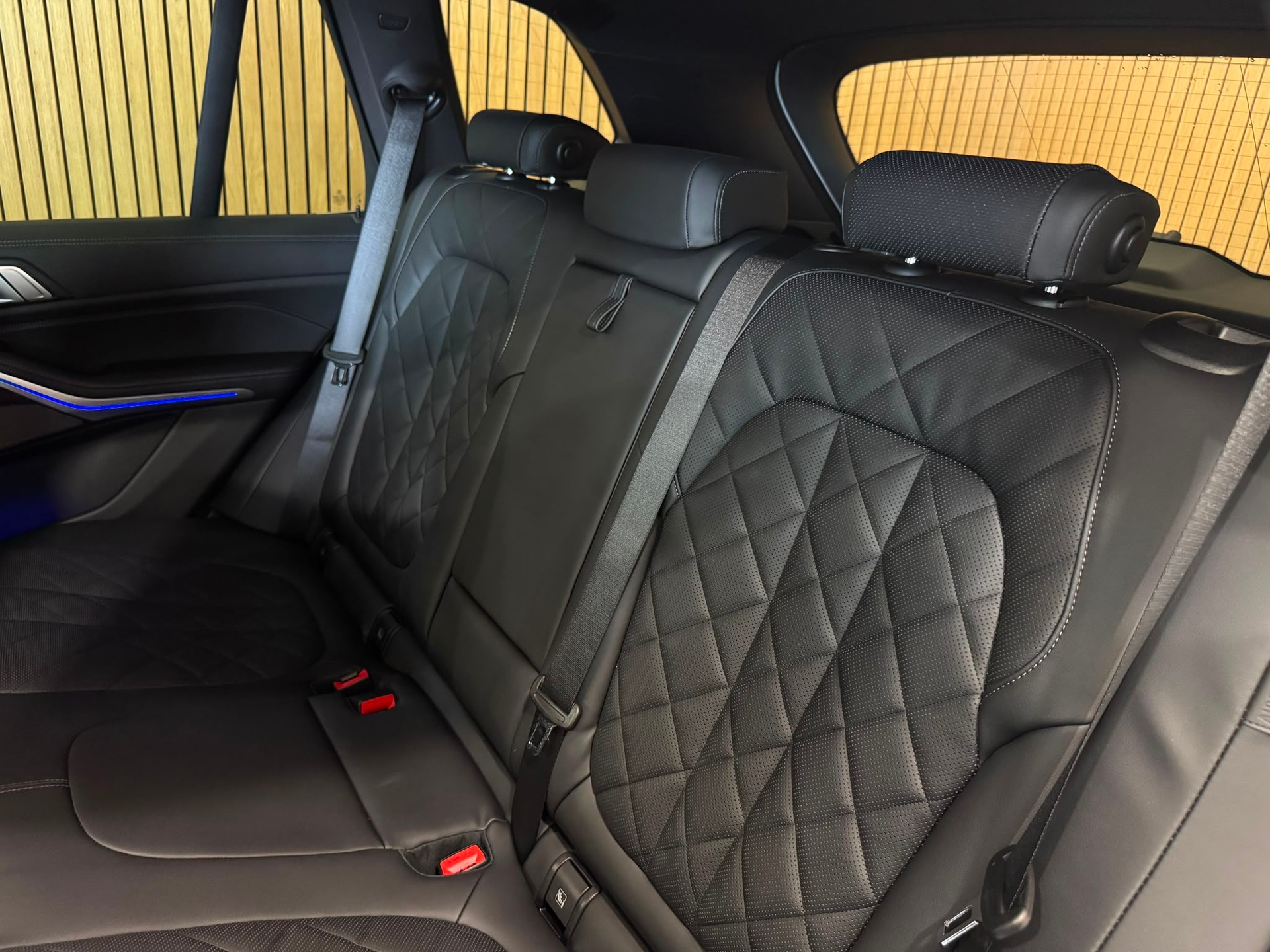 BMW X5 xDrive 48V 30d M Sport Pro Steptronic-image-28