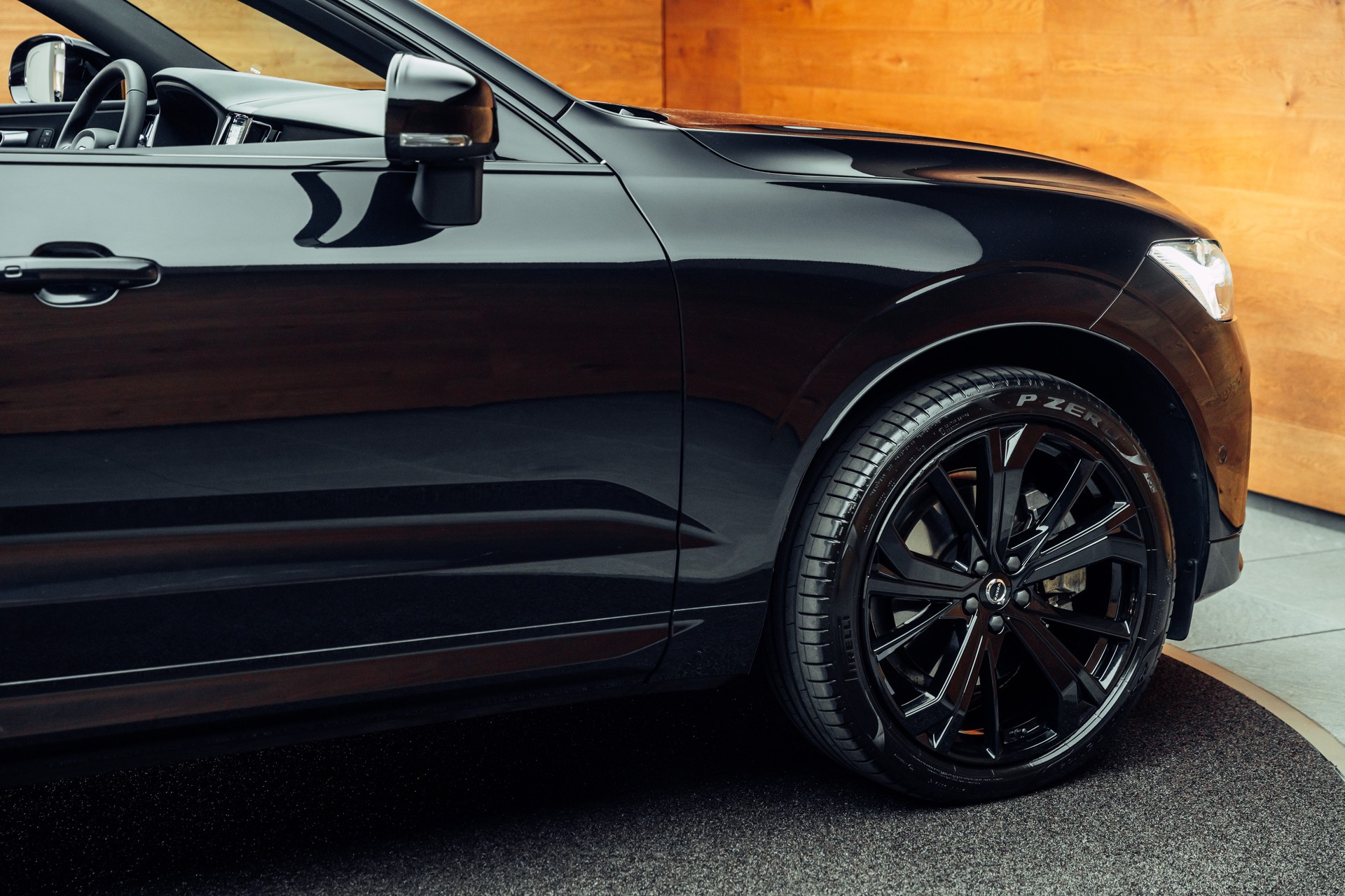 VOLVO XC60 B5 Benzin Mild Hybrid AWD Ultra Dark Geartronic-image-22
