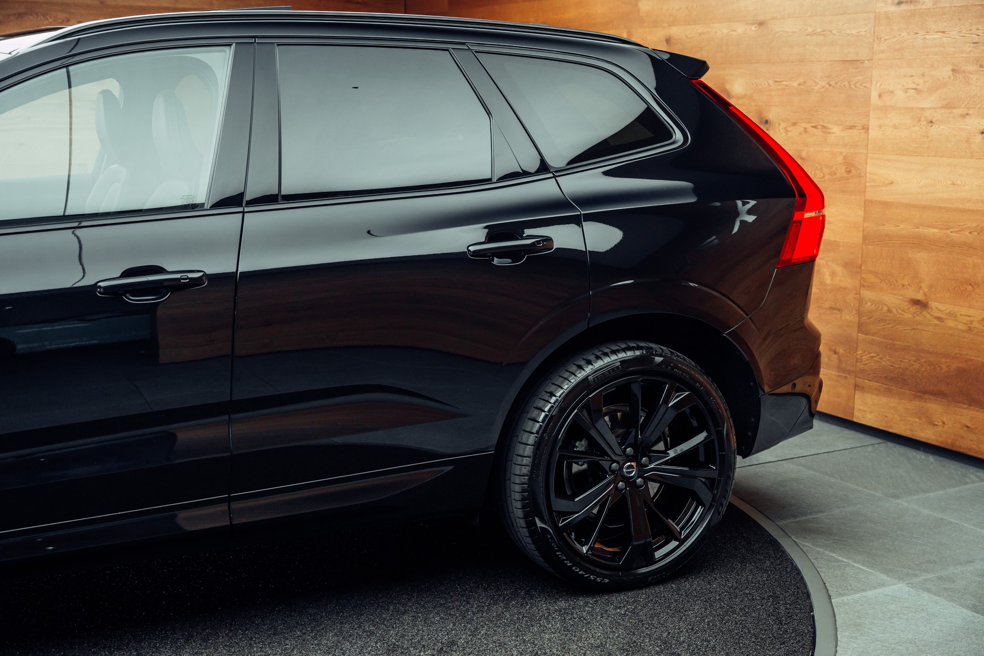 VOLVO XC60 B5 Benzin Mild Hybrid AWD Ultra Dark Geartronic-image-21